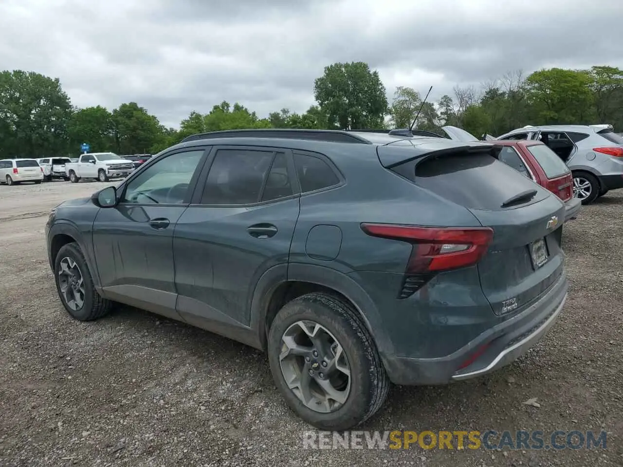 2 fotografías del automóvil dañado KL77LHEP5SC171870 CHEVROLET TRAX 2025