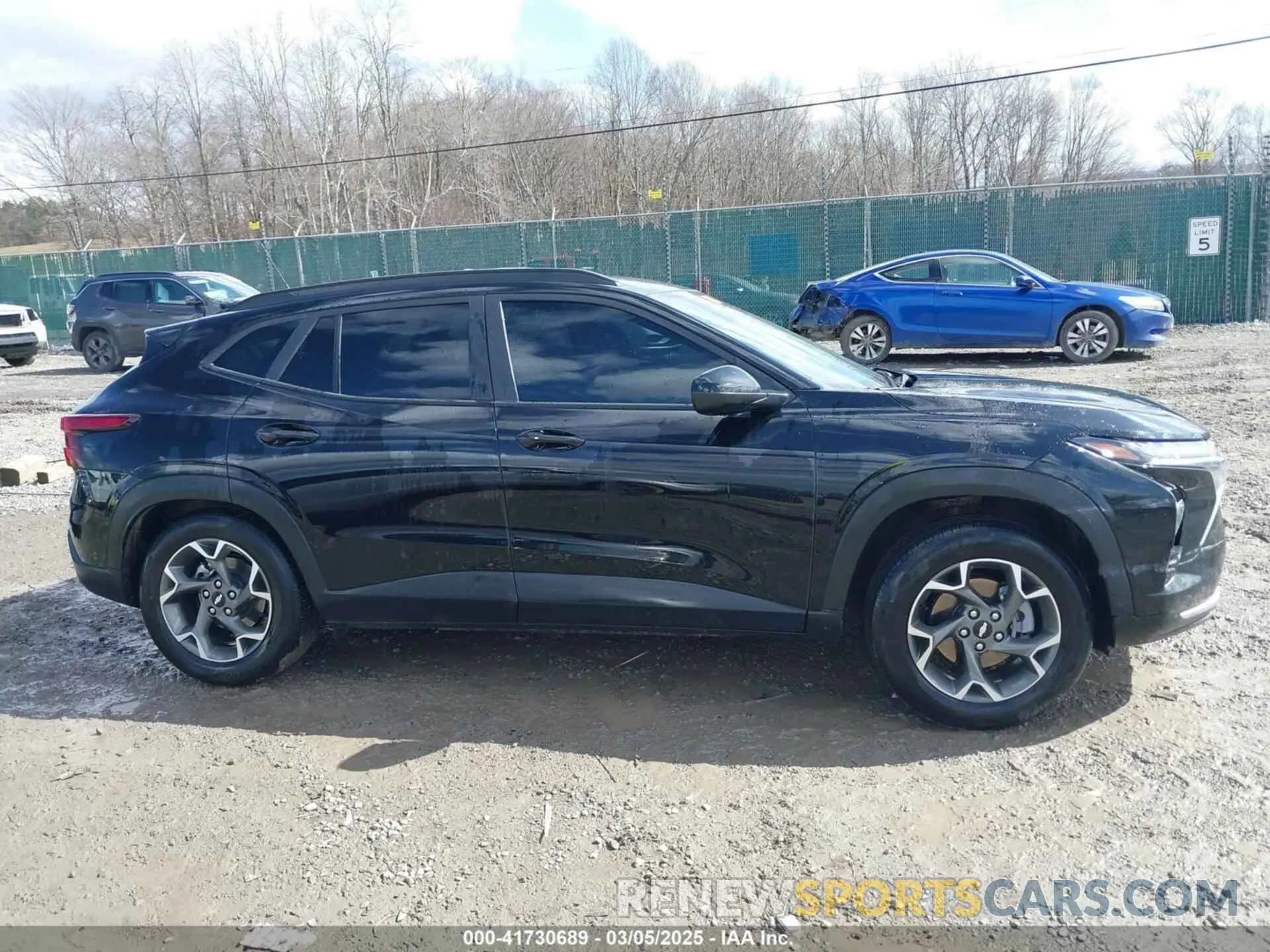 13 fotografías del automóvil dañado KL77LHEP6SC016096 CHEVROLET TRAX 2025