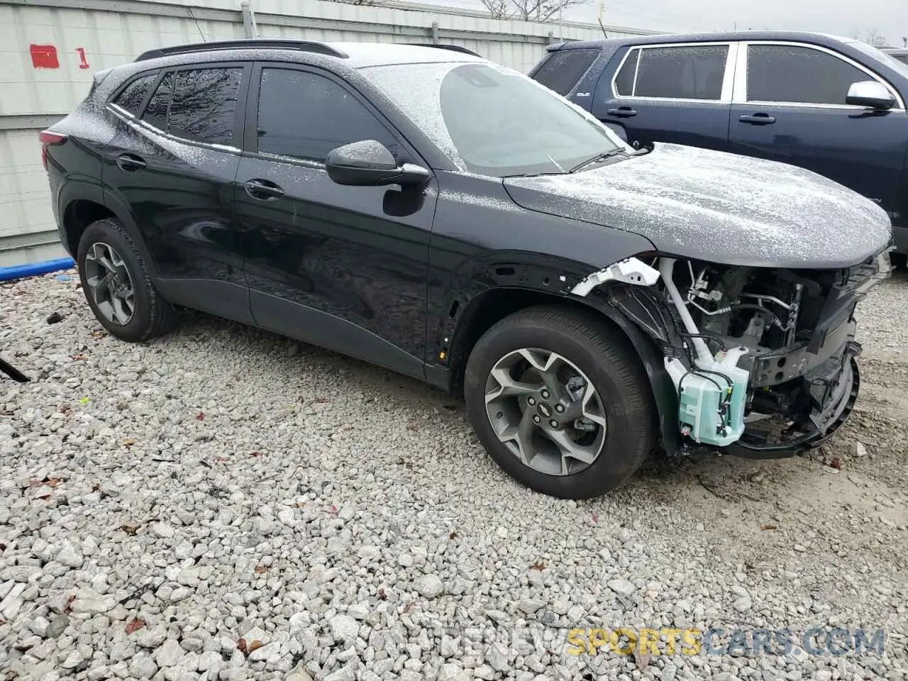 4 fotografías del automóvil dañado KL77LHEP6SC085676 CHEVROLET TRAX 2025