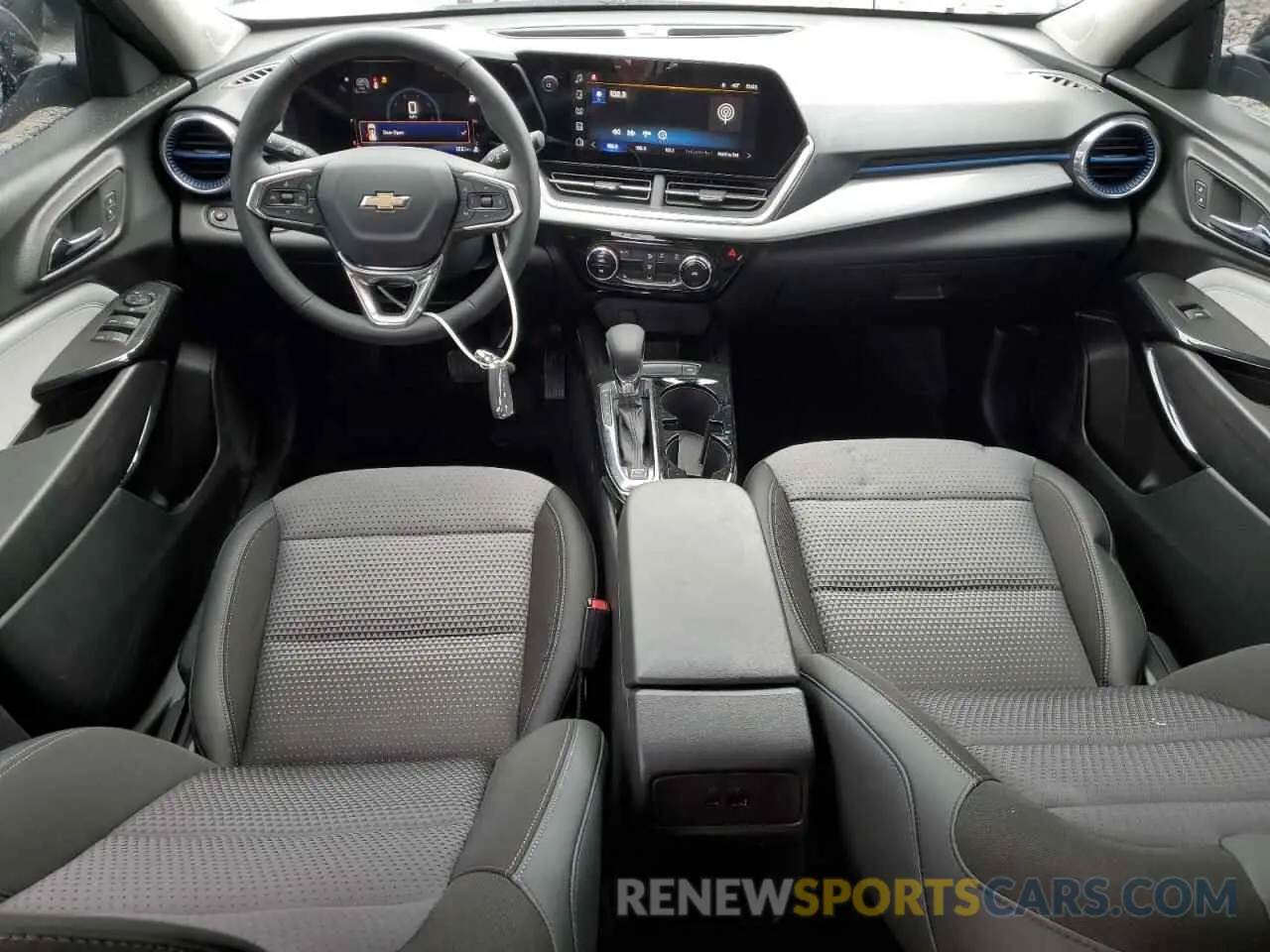 8 fotografías del automóvil dañado KL77LHEP6SC085676 CHEVROLET TRAX 2025