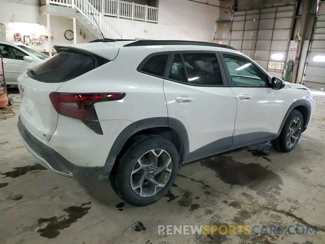 3 fotografías del automóvil dañado KL77LHEP6SC151420 CHEVROLET TRAX 2025