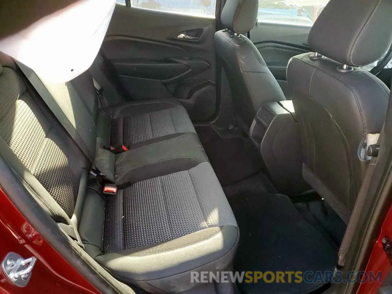 11 fotografías del automóvil dañado KL77LHEP6SC157850 CHEVROLET TRAX 2025