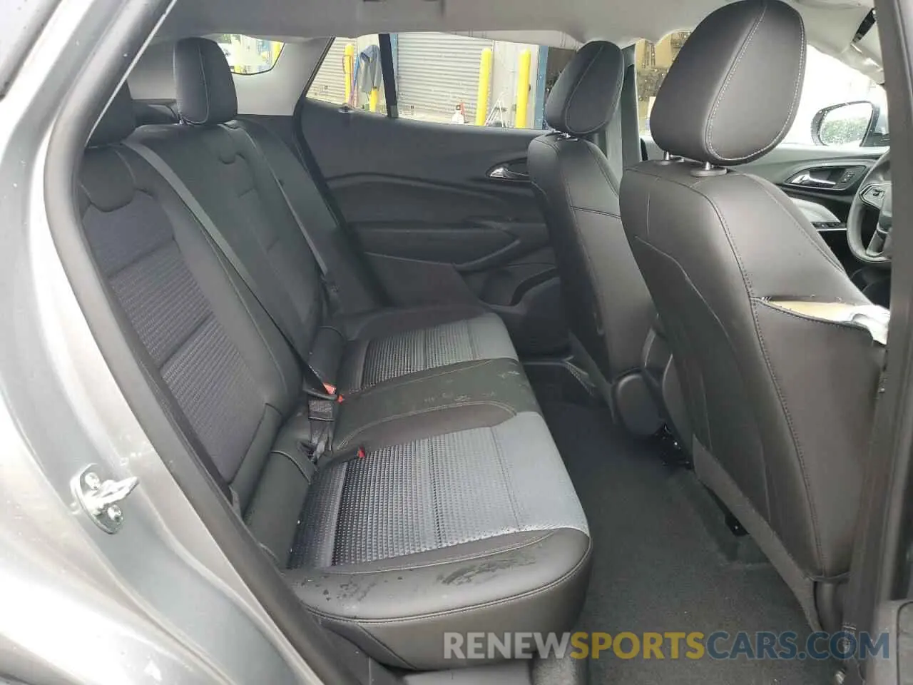 11 fotografías del automóvil dañado KL77LHEP6SC232109 CHEVROLET TRAX 2025