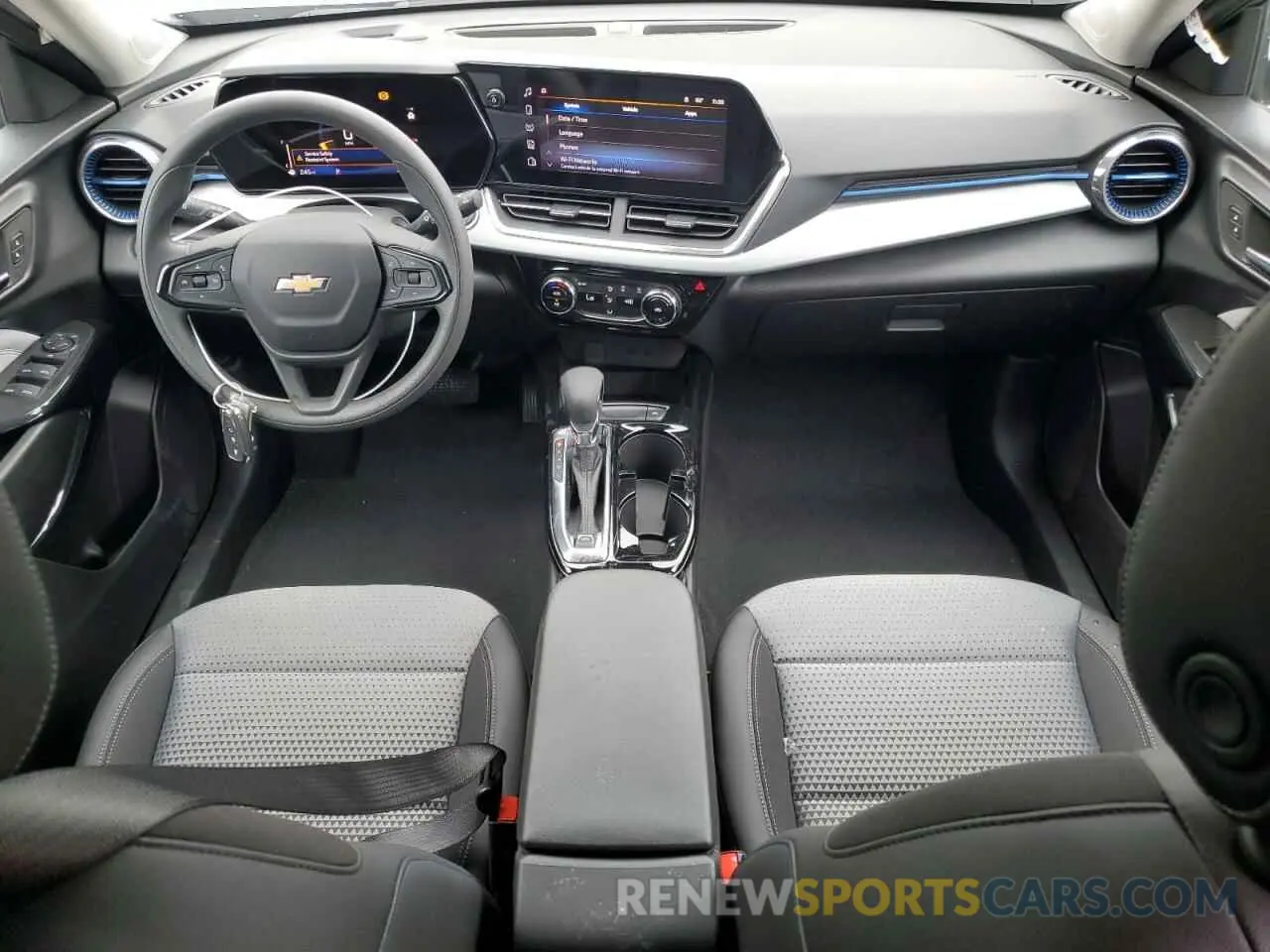8 fotografías del automóvil dañado KL77LHEP6SC232109 CHEVROLET TRAX 2025