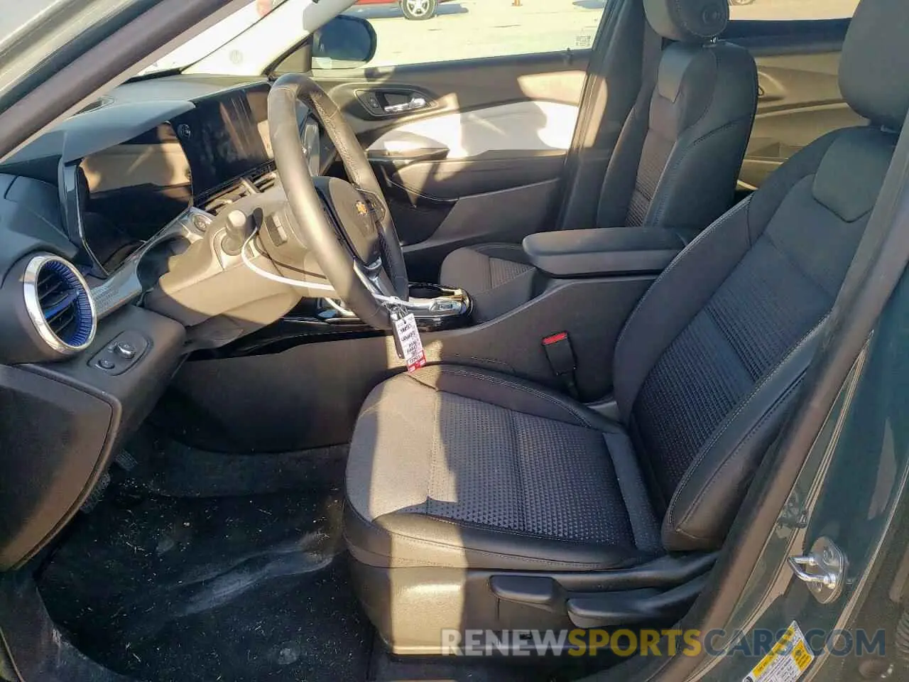 7 fotografías del automóvil dañado KL77LHEP7SC086173 CHEVROLET TRAX 2025