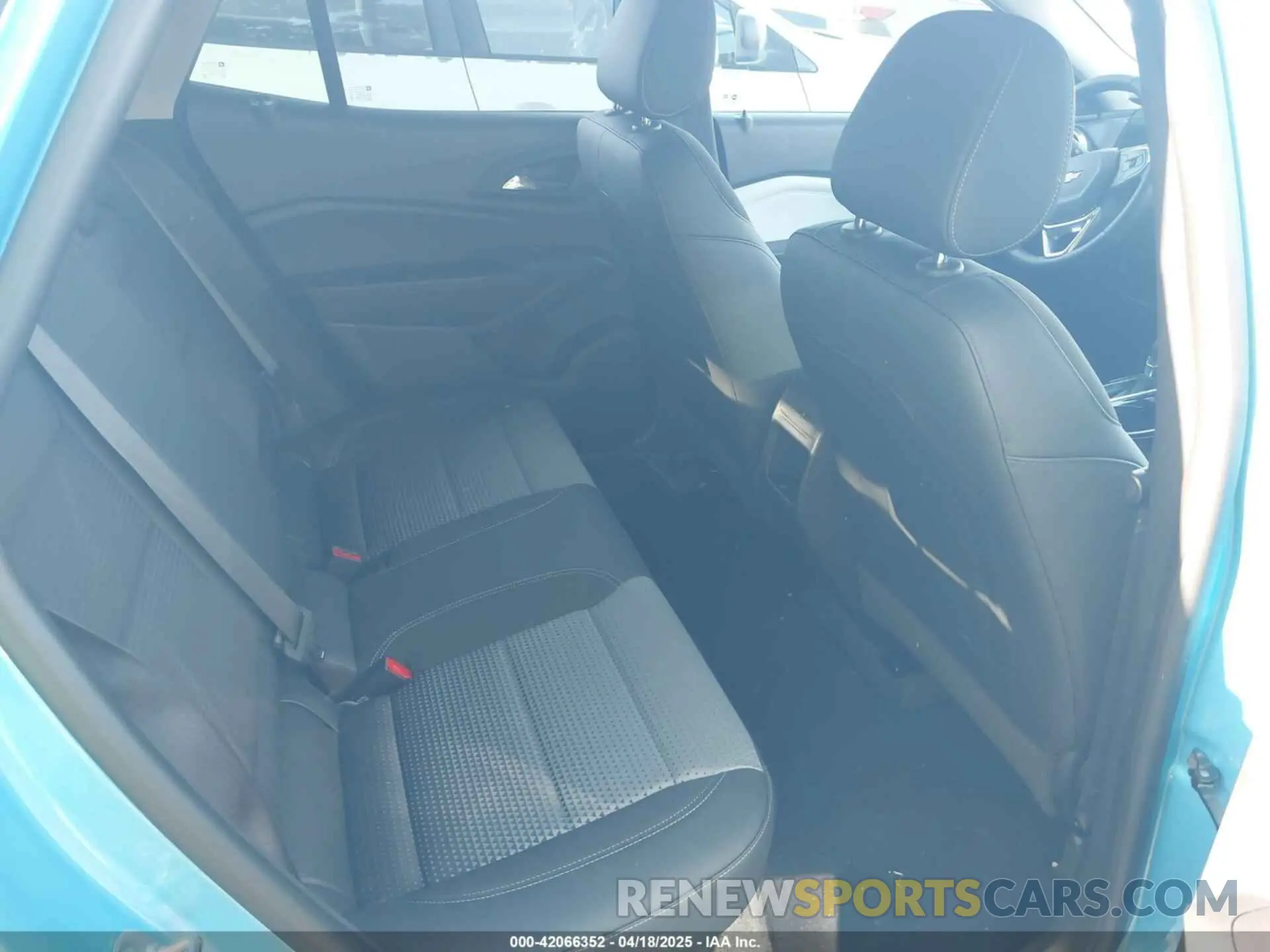 8 fotografías del automóvil dañado KL77LHEP7SC193966 CHEVROLET TRAX 2025