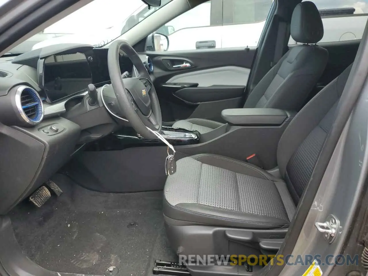 7 fotografías del automóvil dañado KL77LHEP7SC196575 CHEVROLET TRAX 2025
