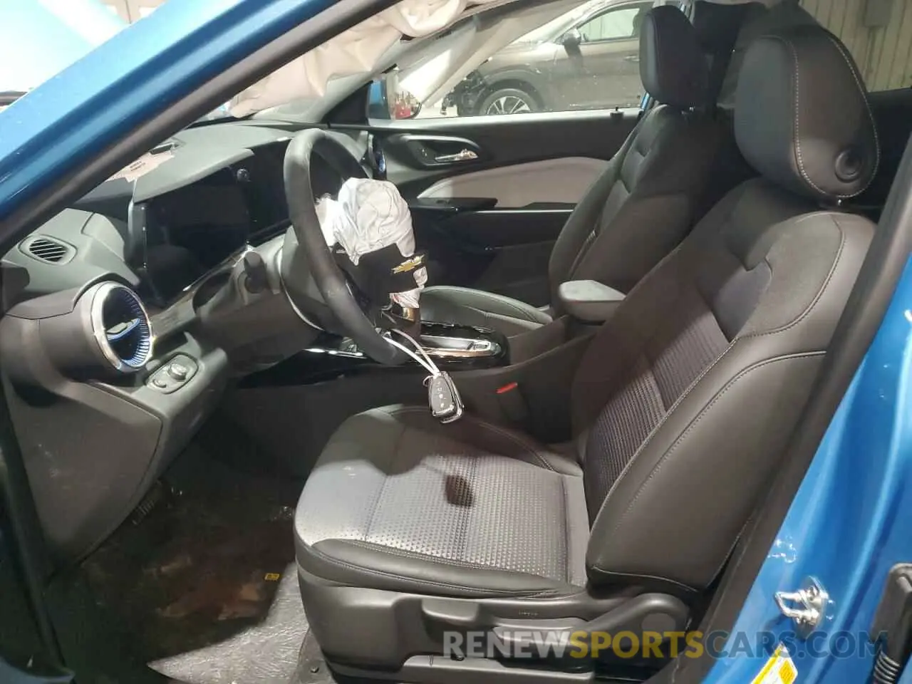 7 fotografías del automóvil dañado KL77LHEP8SC055451 CHEVROLET TRAX 2025