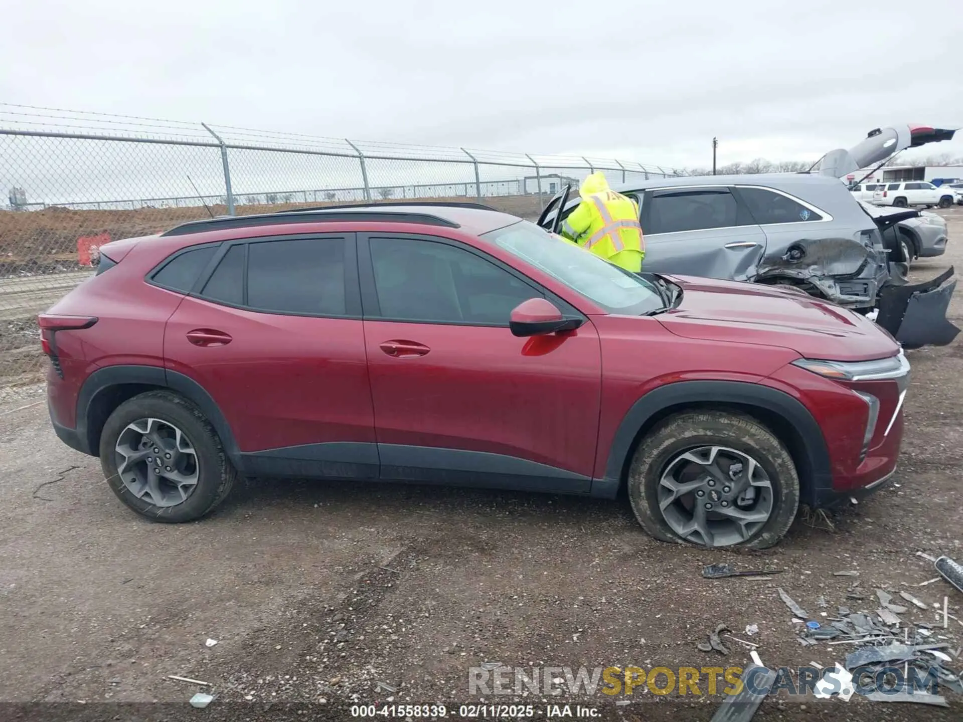 13 fotografías del automóvil dañado KL77LHEP8SC074582 CHEVROLET TRAX 2025