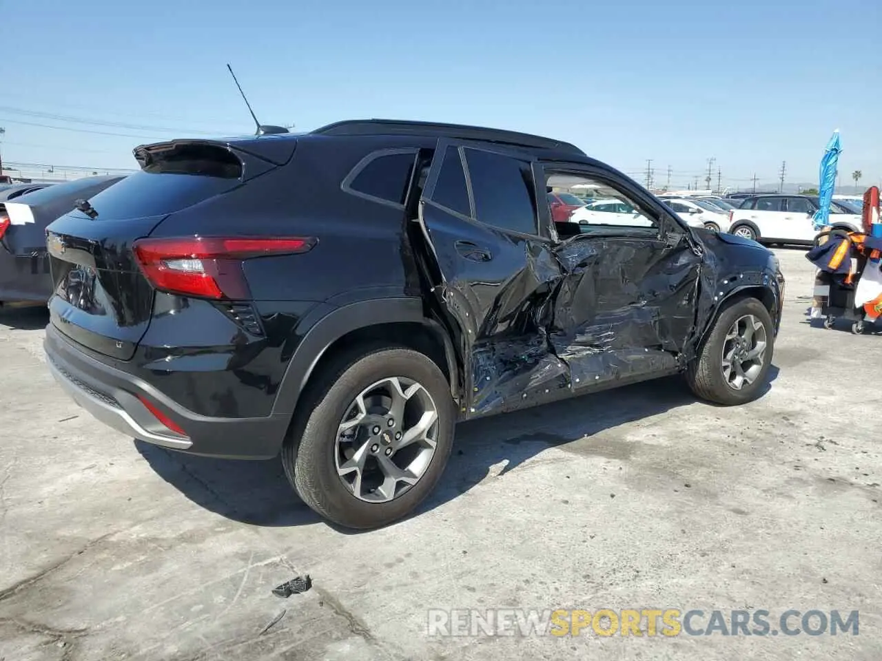 3 fotografías del automóvil dañado KL77LHEP8SC136370 CHEVROLET TRAX 2025