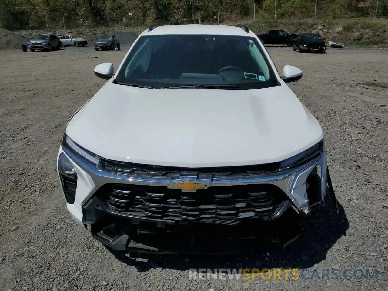5 fotografías del automóvil dañado KL77LHEP9SC075143 CHEVROLET TRAX 2025