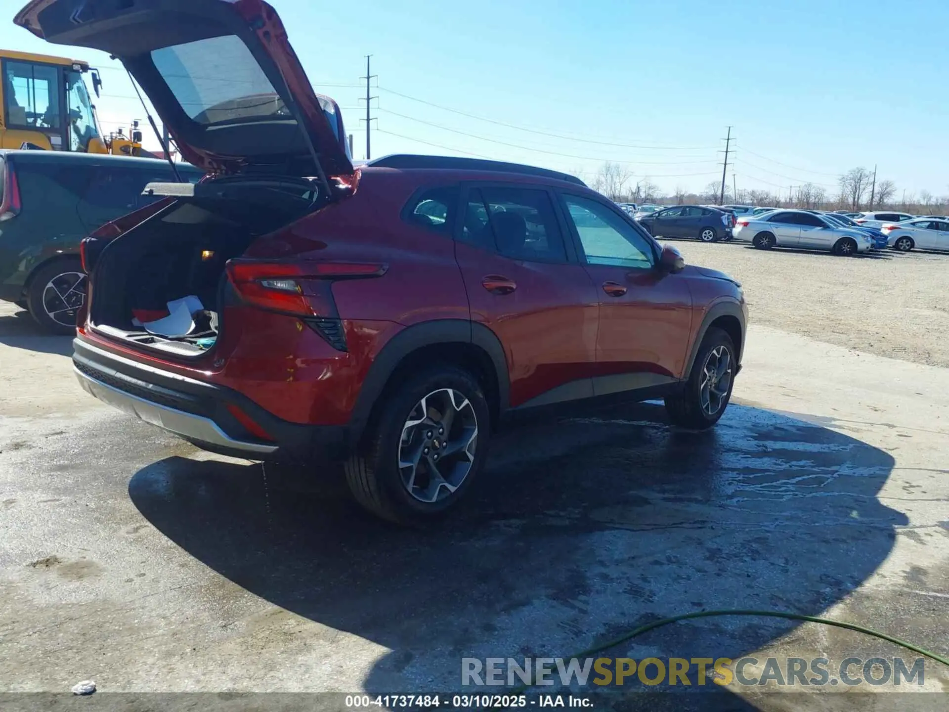 4 fotografías del automóvil dañado KL77LHEP9SC116581 CHEVROLET TRAX 2025