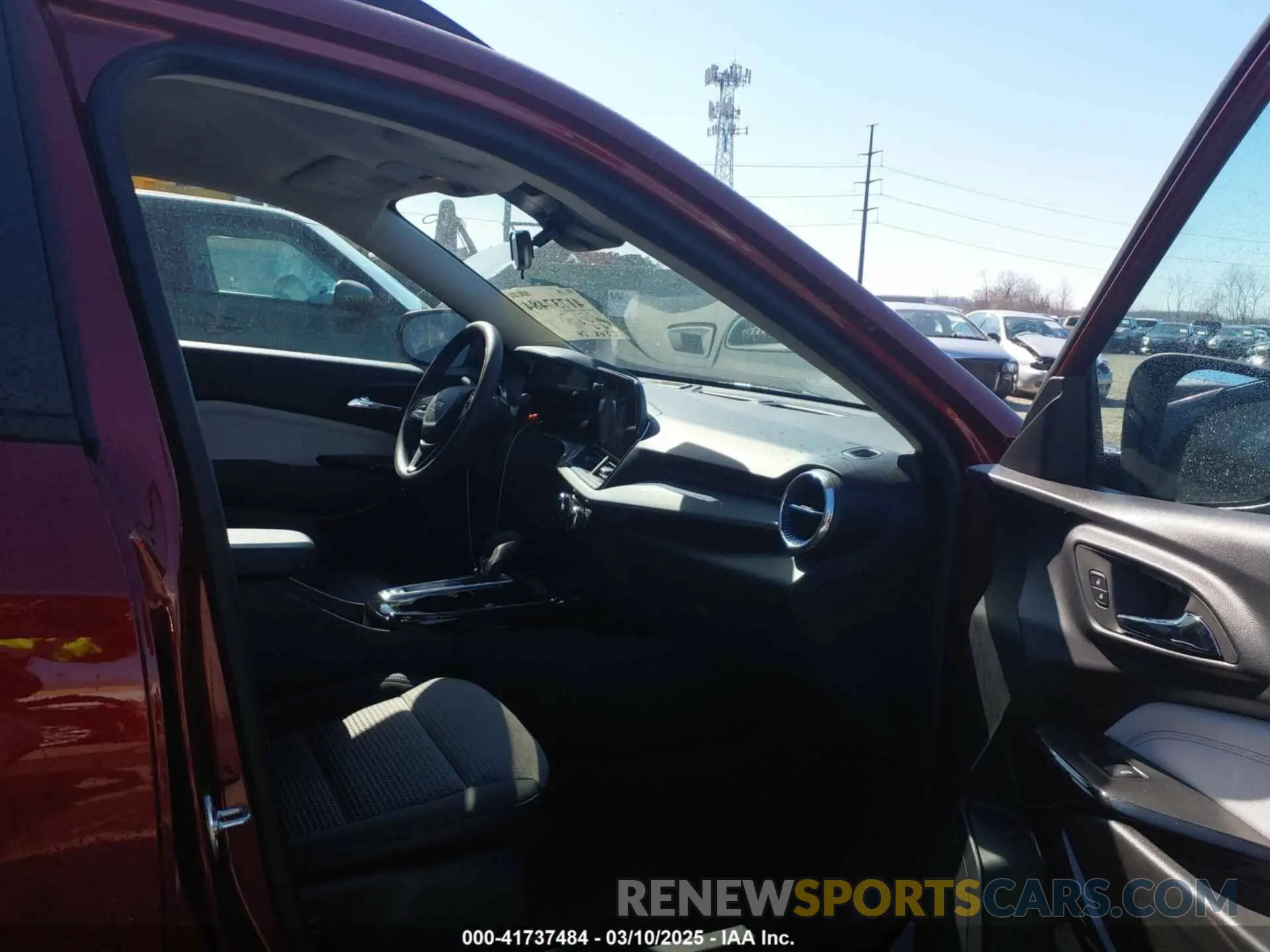 5 fotografías del automóvil dañado KL77LHEP9SC116581 CHEVROLET TRAX 2025
