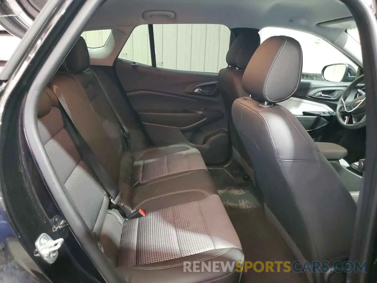 11 fotografías del automóvil dañado KL77LHEP9SC145093 CHEVROLET TRAX 2025