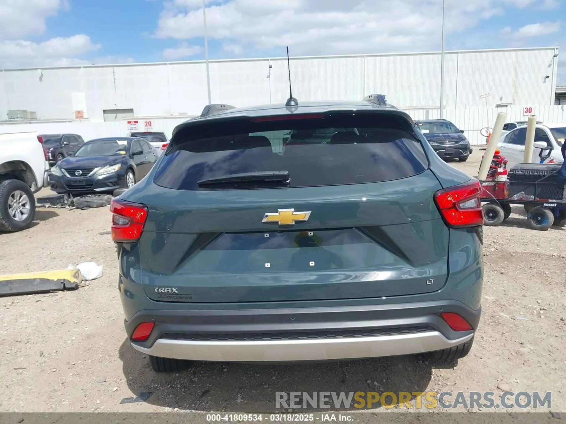 16 fotografías del automóvil dañado KL77LHEP9SC154005 CHEVROLET TRAX 2025