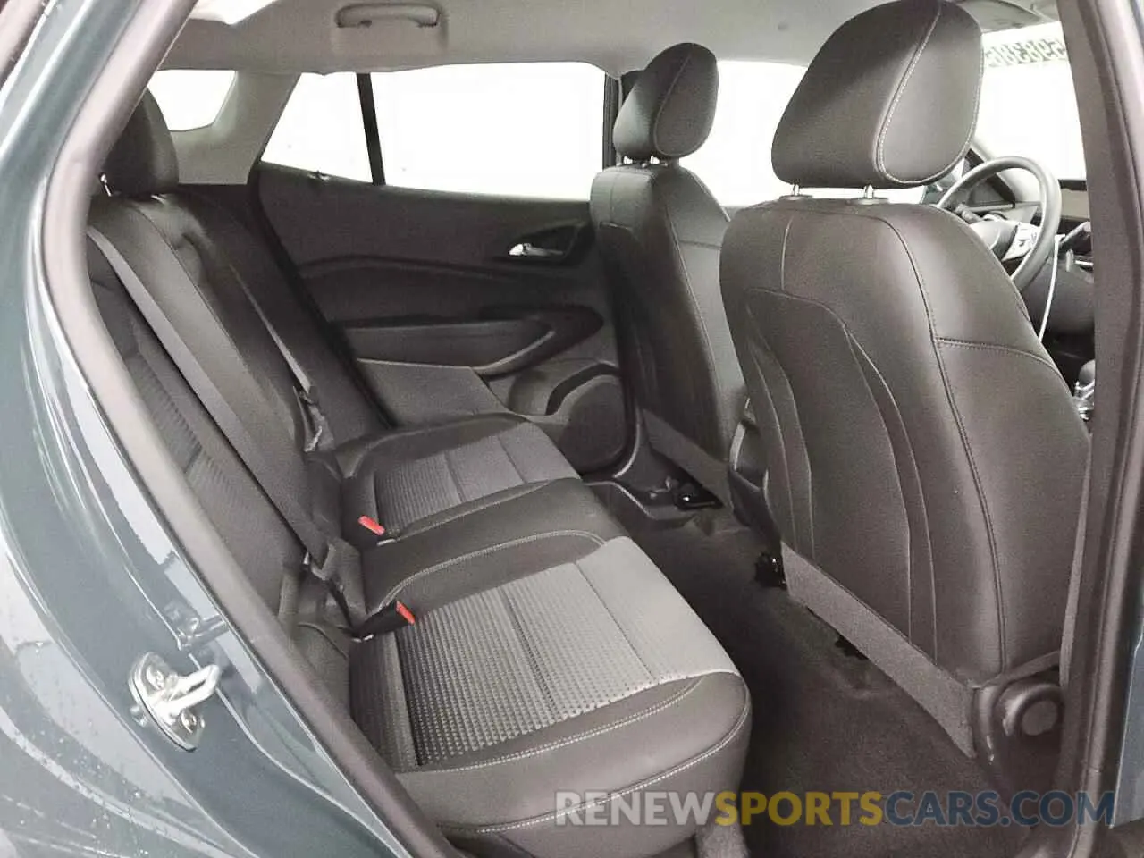 11 fotografías del automóvil dañado KL77LHEPXSC202286 CHEVROLET TRAX 2025
