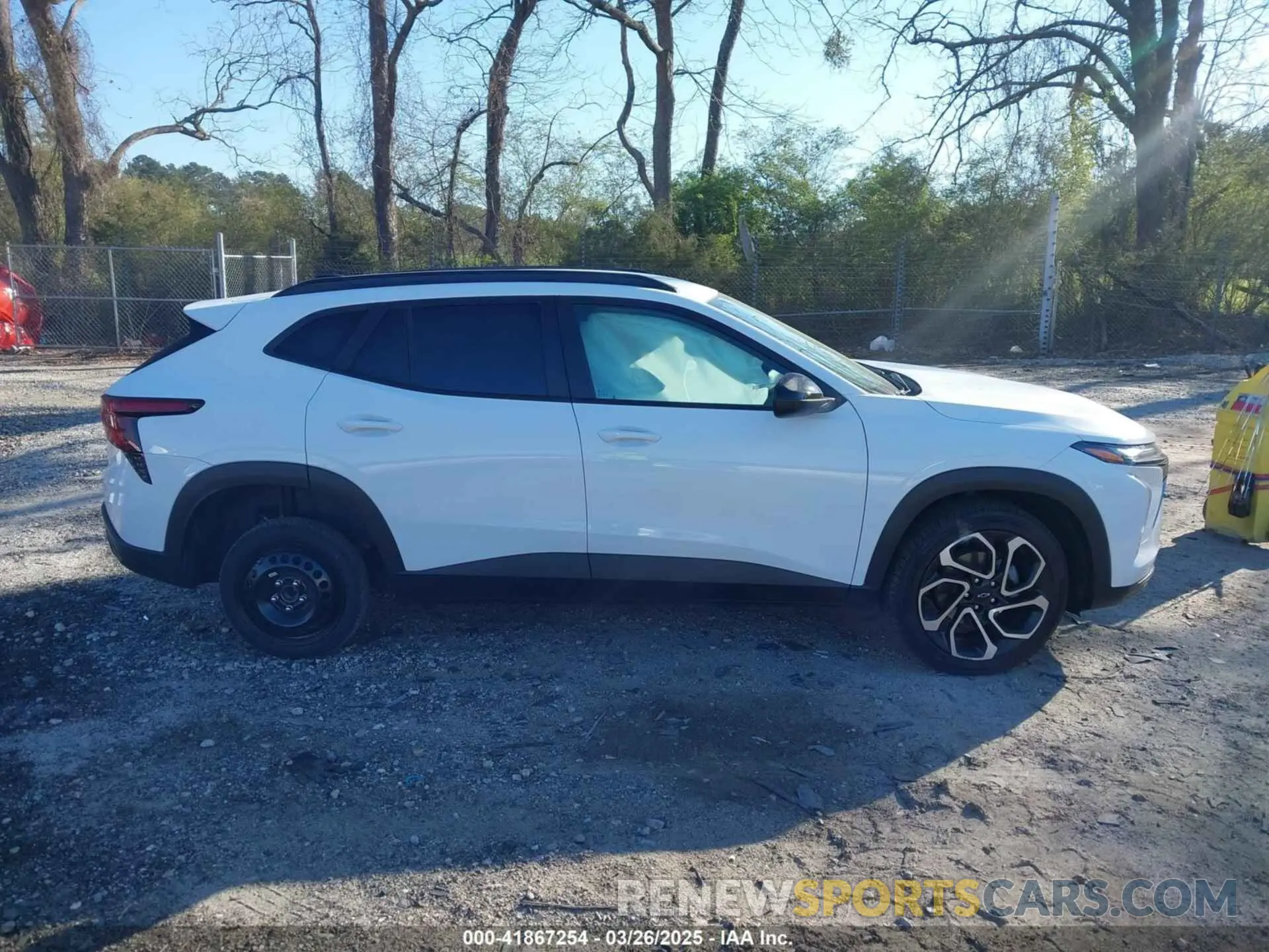 14 fotografías del automóvil dañado KL77LJEP0SC025657 CHEVROLET TRAX 2025