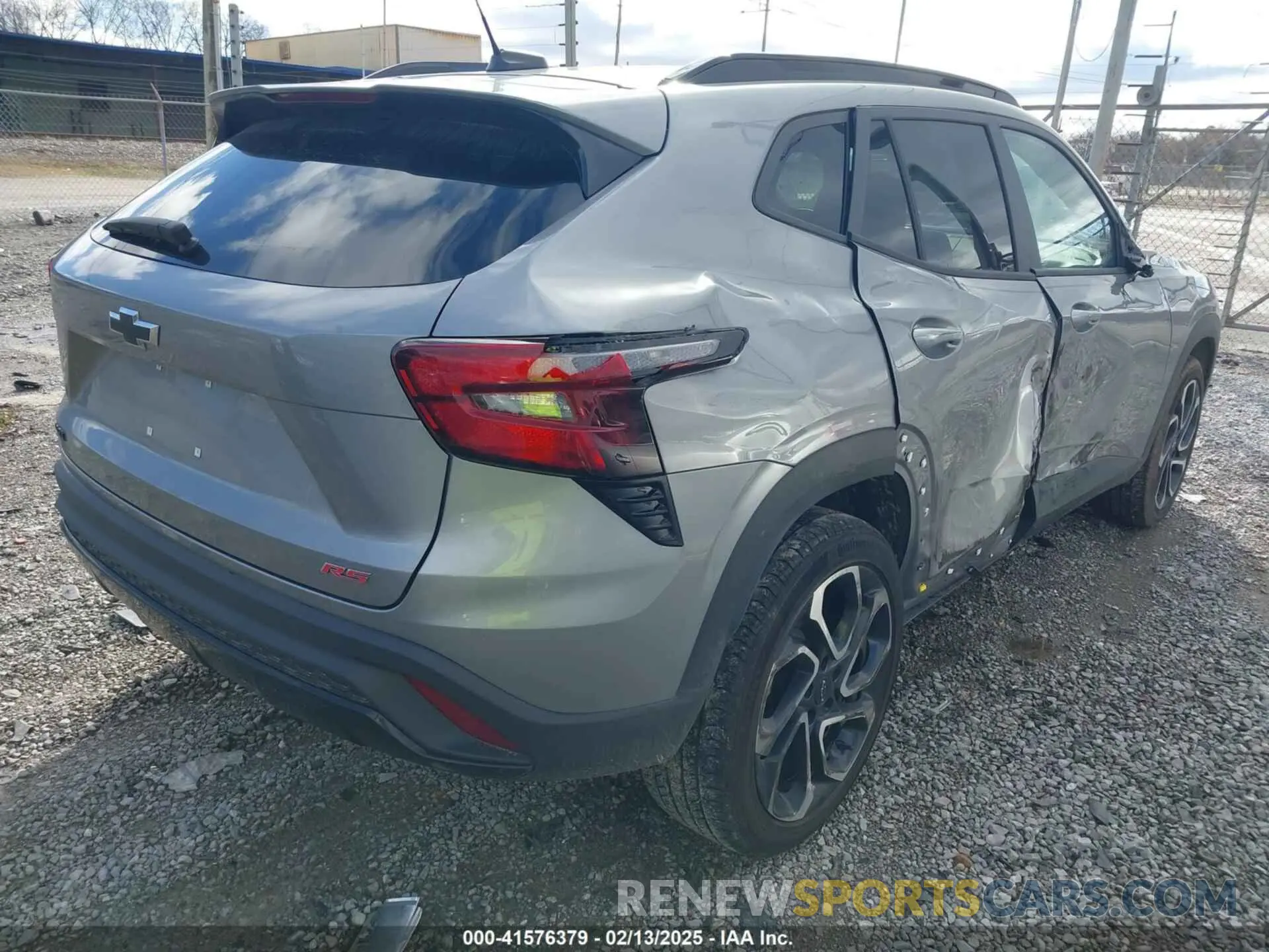 4 fotografías del automóvil dañado KL77LJEP1SC015431 CHEVROLET TRAX 2025