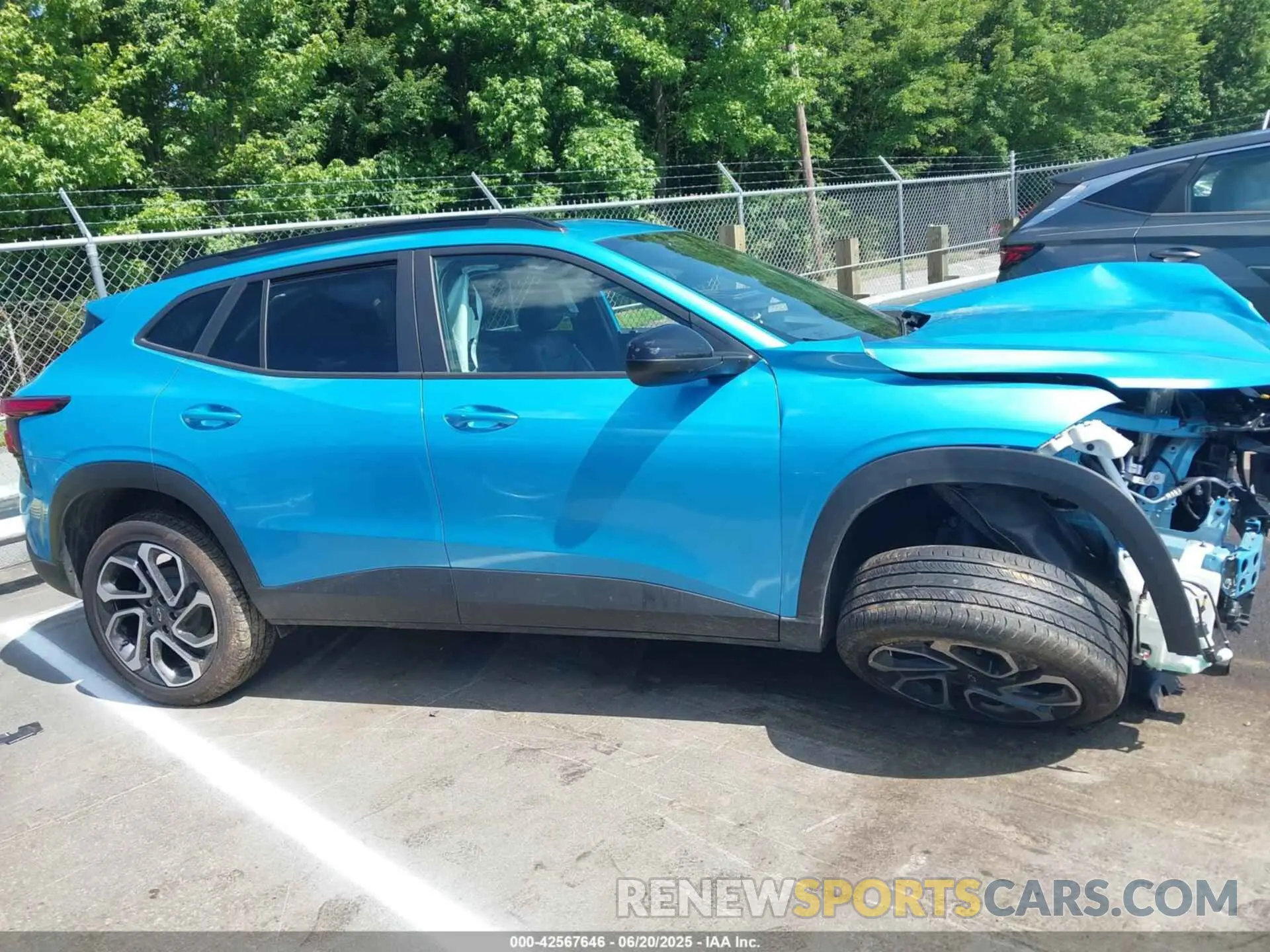 13 fotografías del automóvil dañado KL77LJEP2SC039947 CHEVROLET TRAX 2025