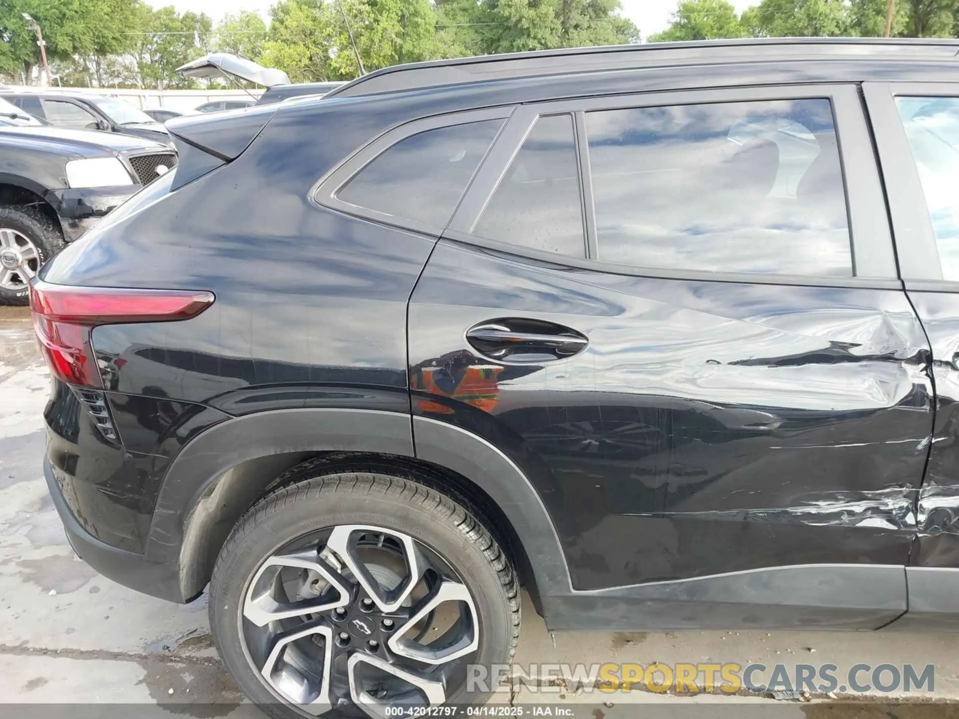 18 fotografías del automóvil dañado KL77LJEP5SC019885 CHEVROLET TRAX 2025