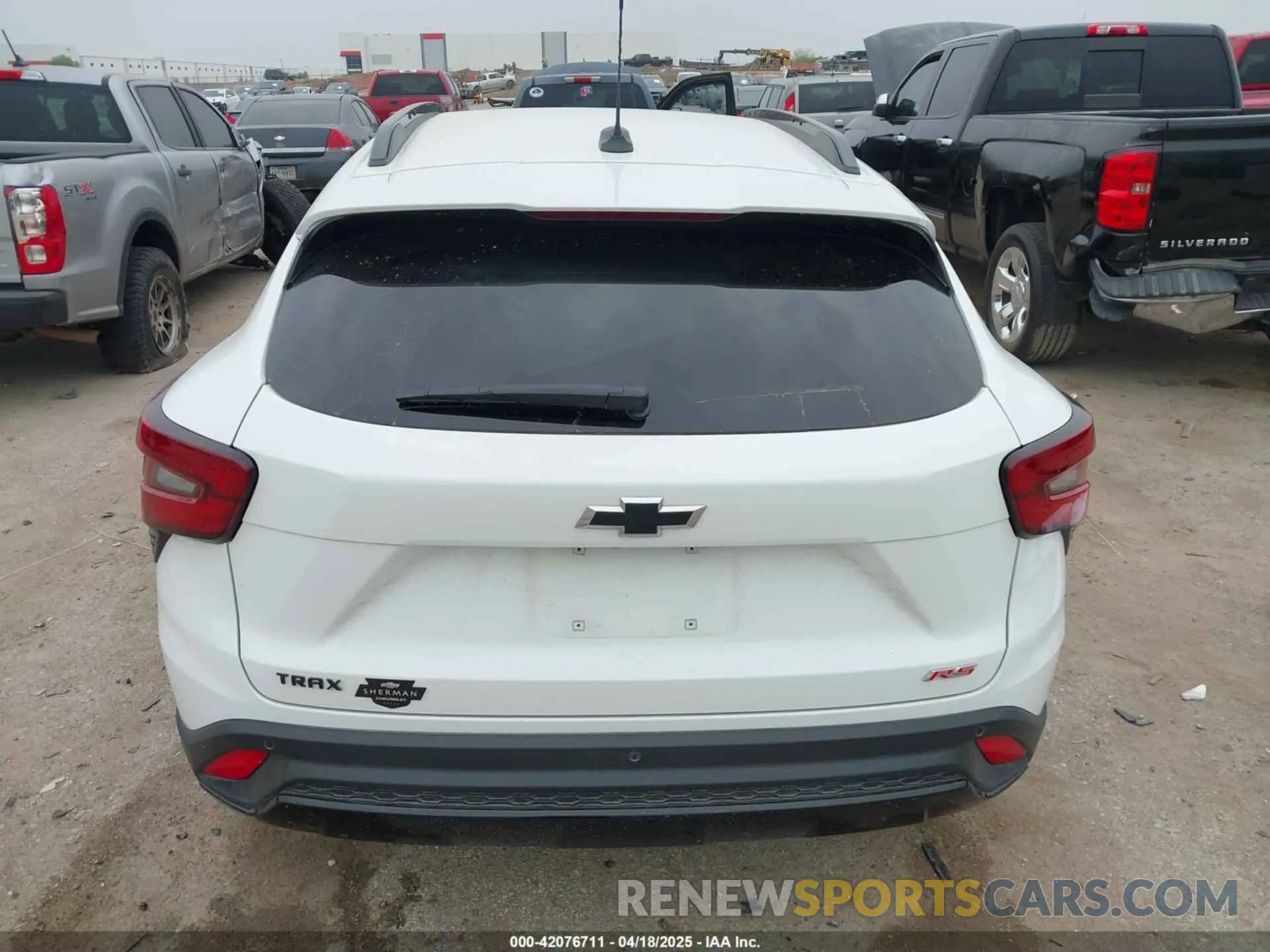 16 fotografías del automóvil dañado KL77LJEP5SC036783 CHEVROLET TRAX 2025
