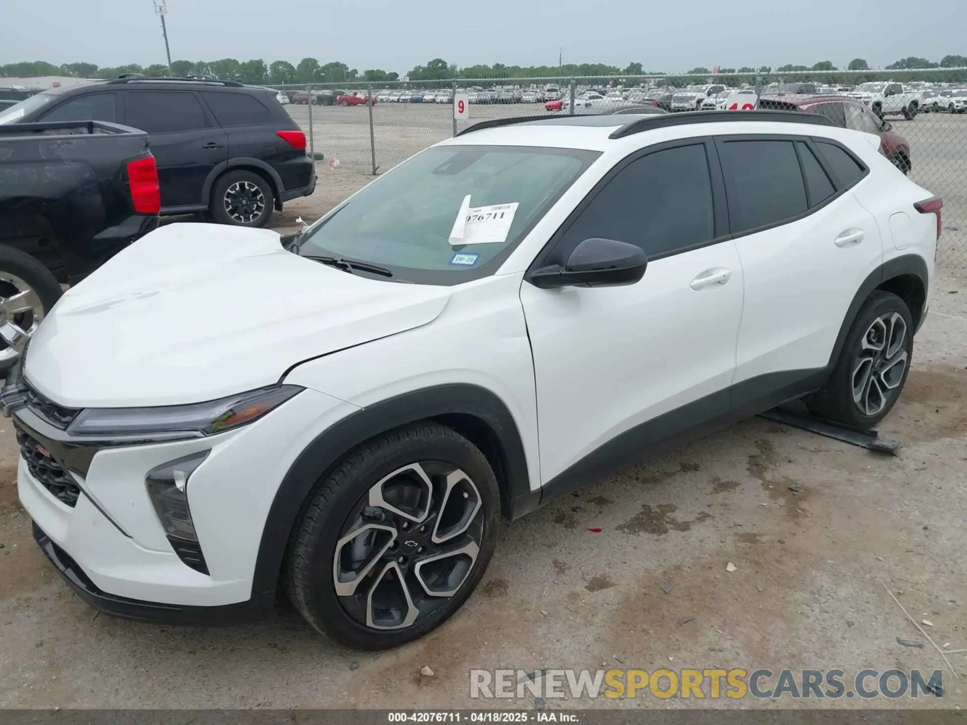 2 fotografías del automóvil dañado KL77LJEP5SC036783 CHEVROLET TRAX 2025
