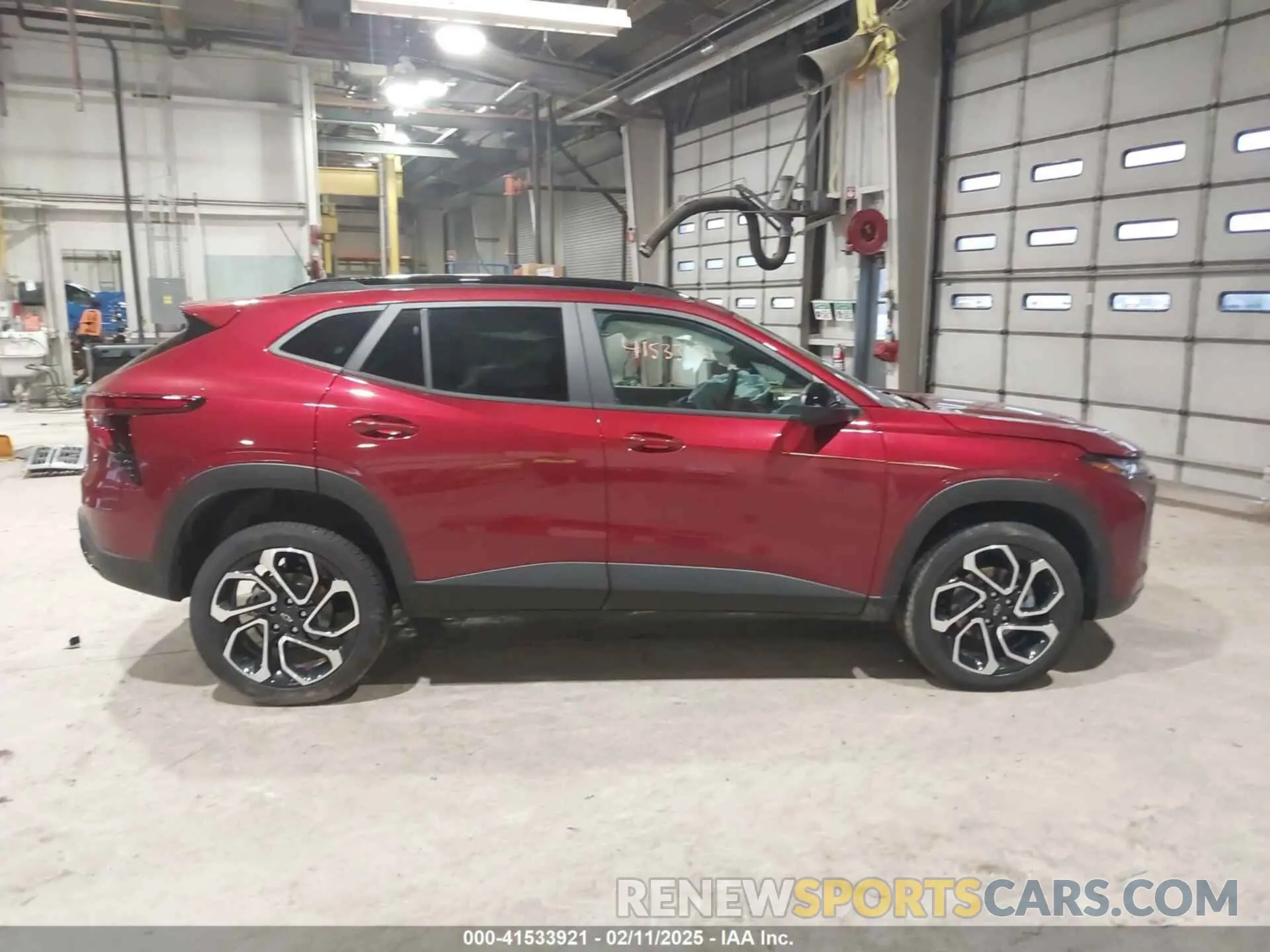 13 fotografías del automóvil dañado KL77LJEP6SC089699 CHEVROLET TRAX 2025