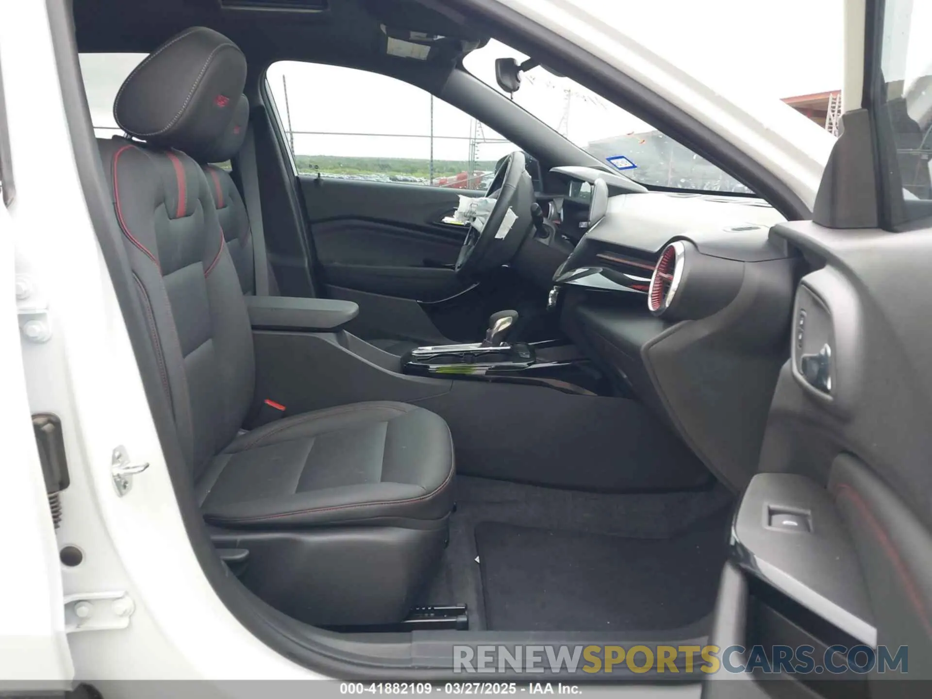 5 fotografías del automóvil dañado KL77LJEP6SC164854 CHEVROLET TRAX 2025