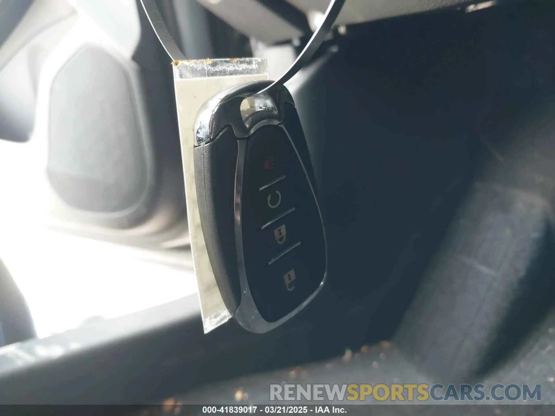 11 fotografías del automóvil dañado KL77LKEP0SC091907 CHEVROLET TRAX 2025