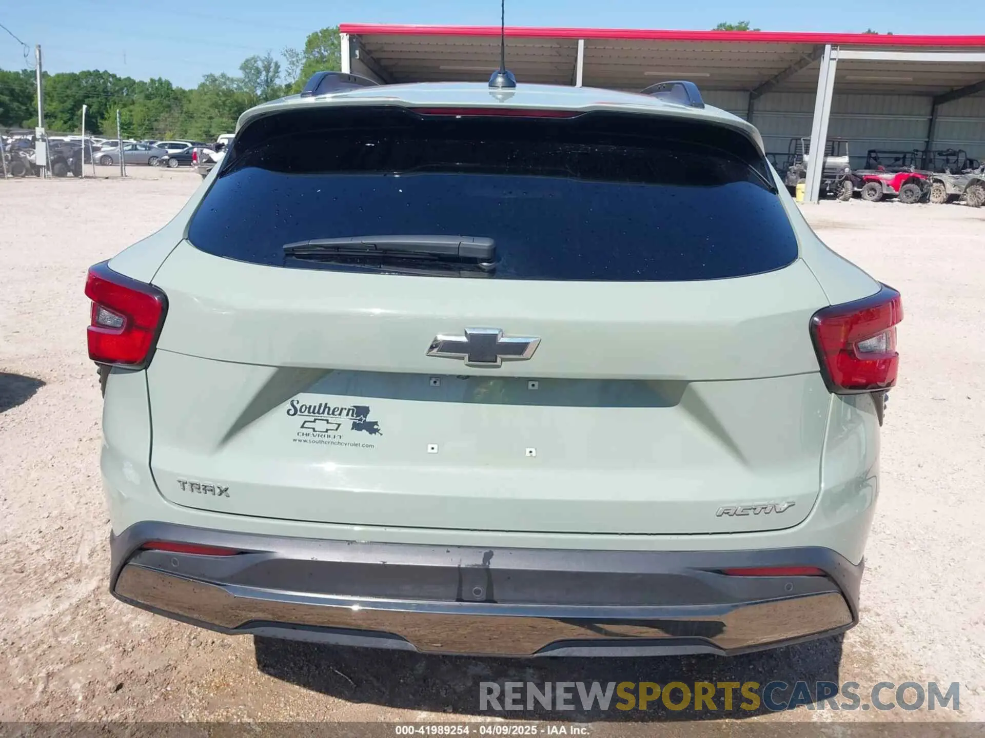 16 fotografías del automóvil dañado KL77LKEP1SC004435 CHEVROLET TRAX 2025