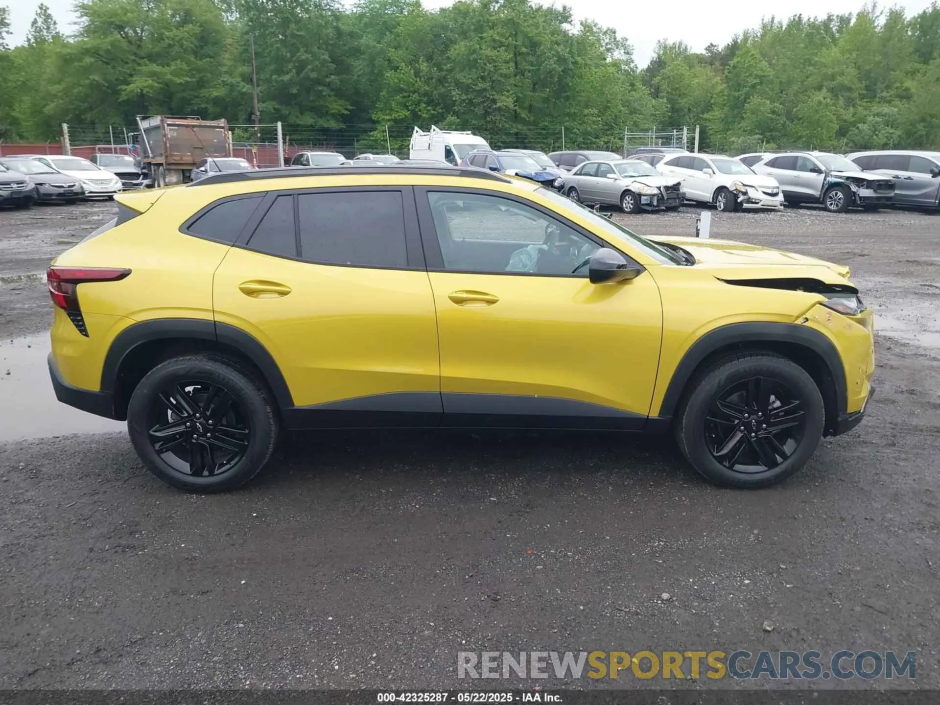 13 fotografías del automóvil dañado KL77LKEP2SC124485 CHEVROLET TRAX 2025