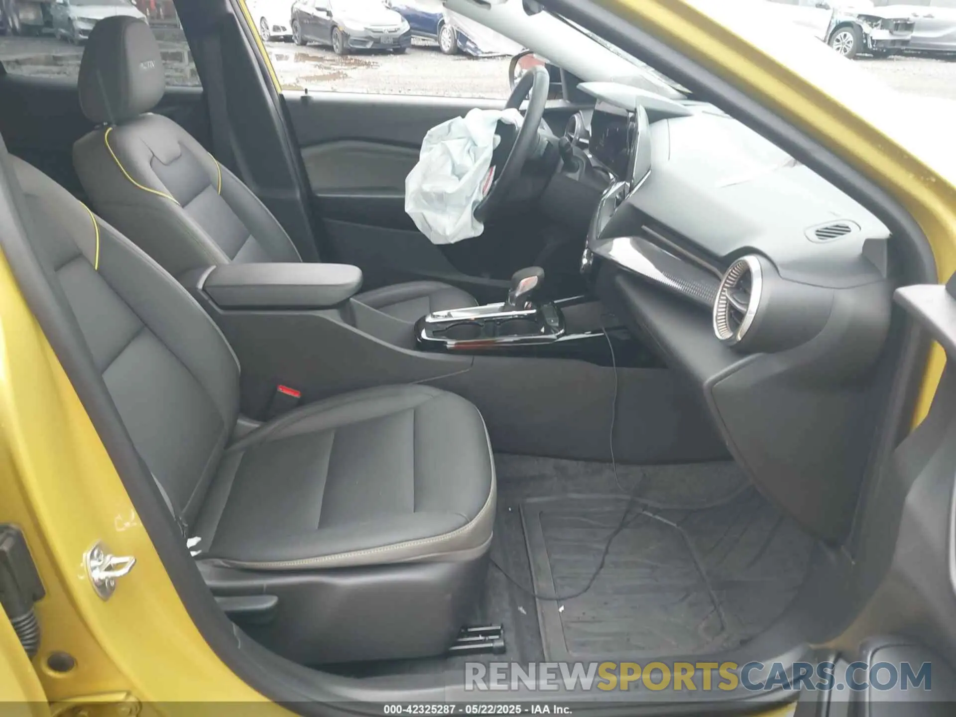 5 fotografías del automóvil dañado KL77LKEP2SC124485 CHEVROLET TRAX 2025
