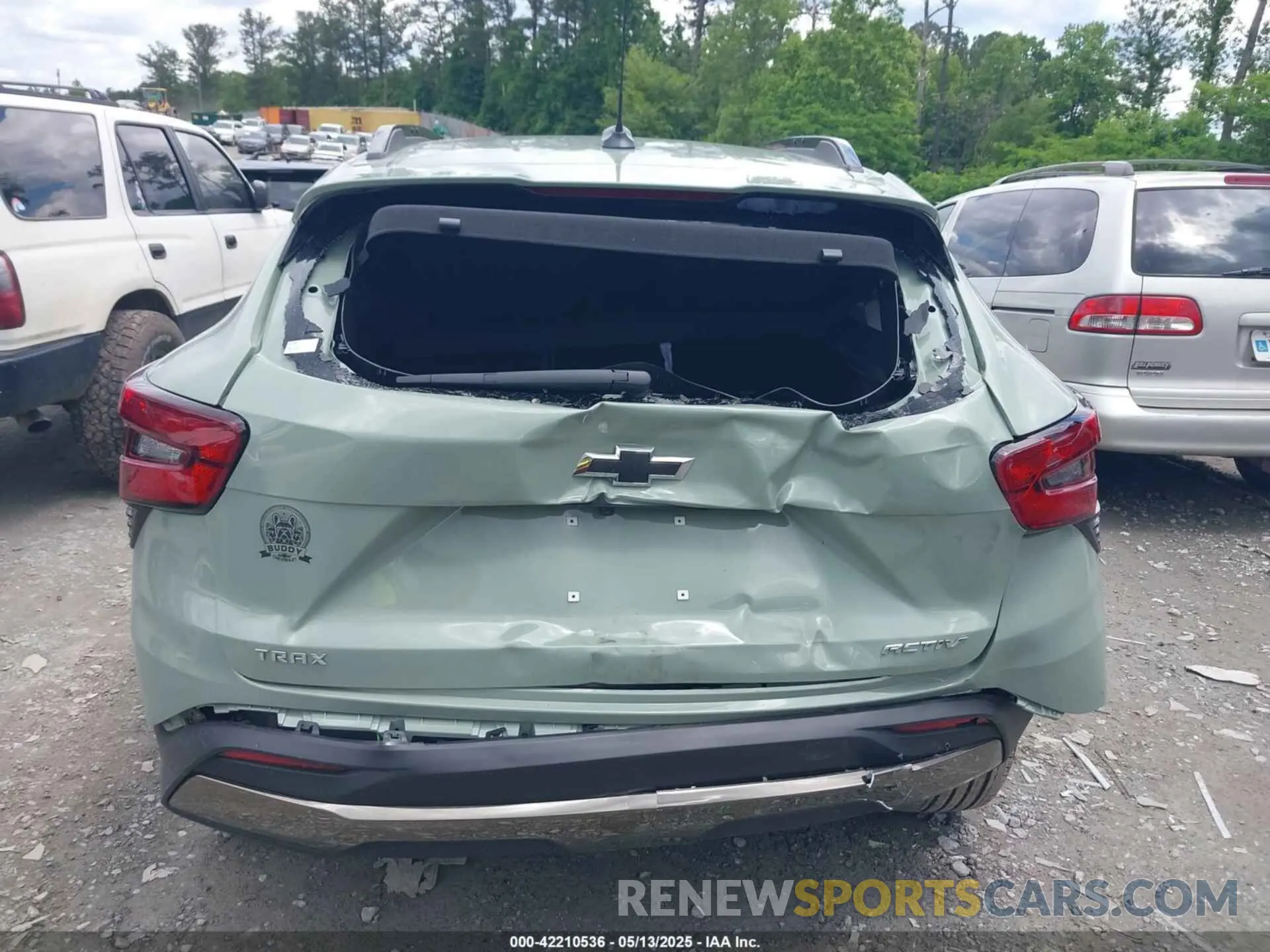 16 fotografías del automóvil dañado KL77LKEP2SC210881 CHEVROLET TRAX 2025