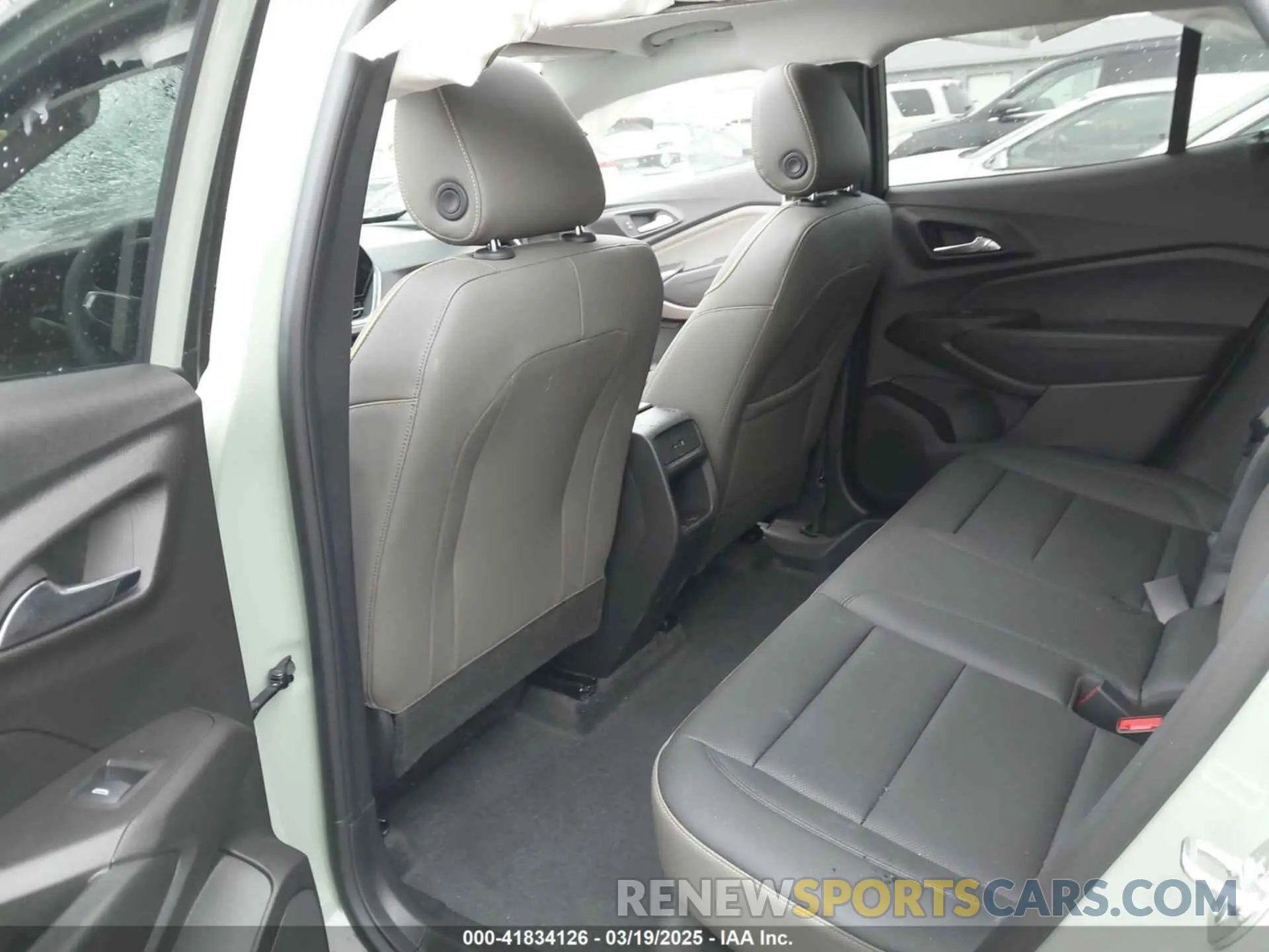 8 fotografías del automóvil dañado KL77LKEP3SC088127 CHEVROLET TRAX 2025