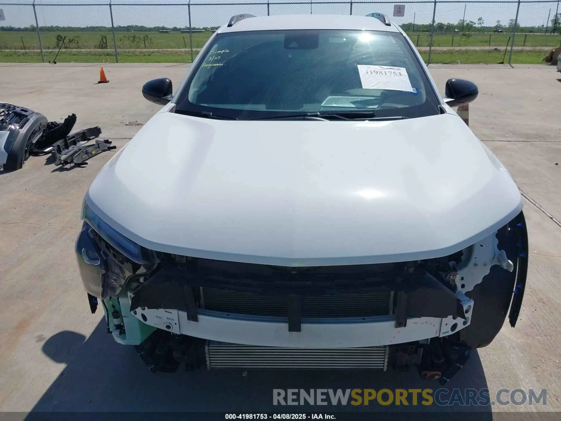 13 fotografías del automóvil dañado KL77LKEP4SC104061 CHEVROLET TRAX 2025