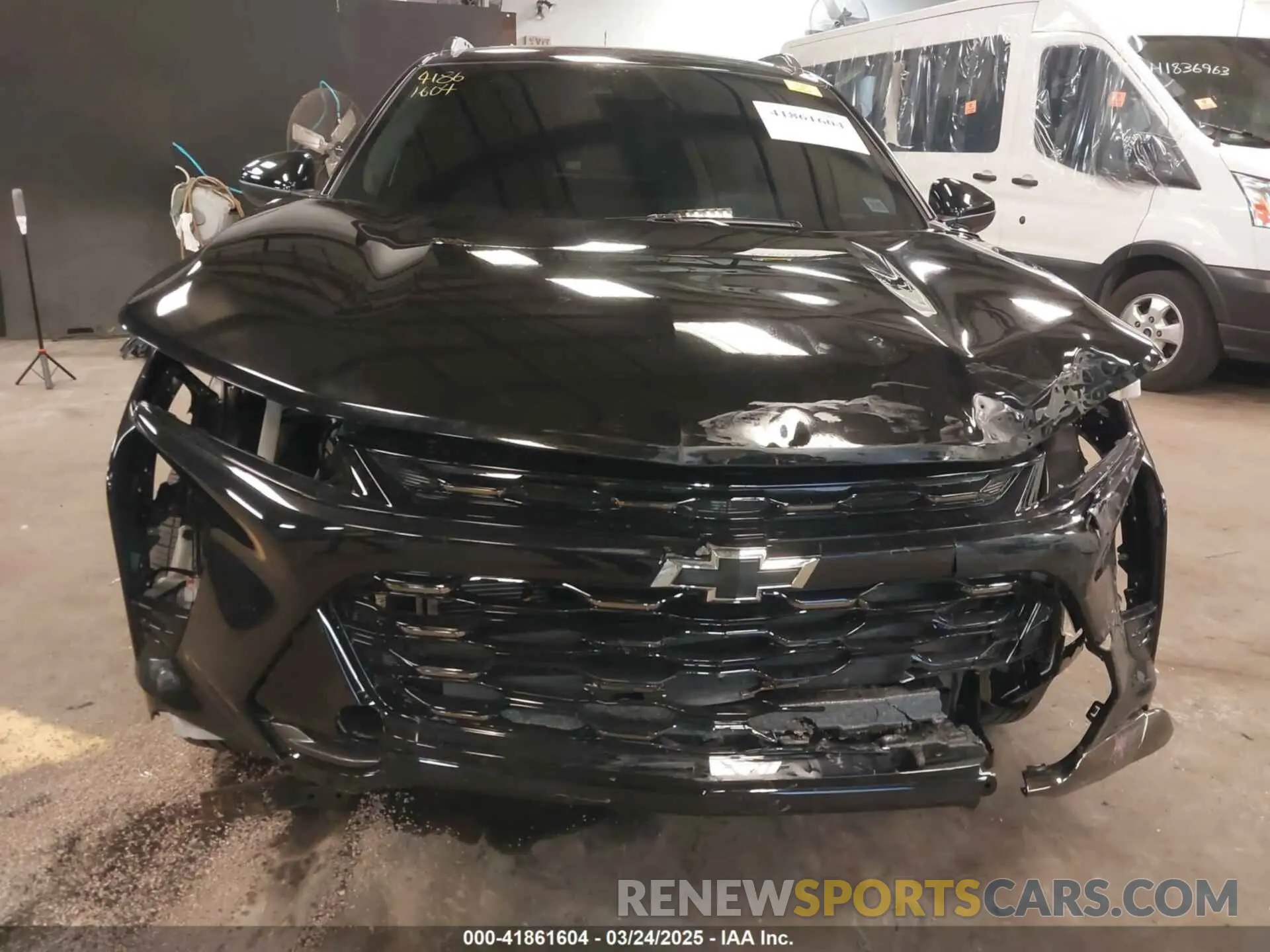 13 fotografías del automóvil dañado KL77LKEP9SC102726 CHEVROLET TRAX 2025