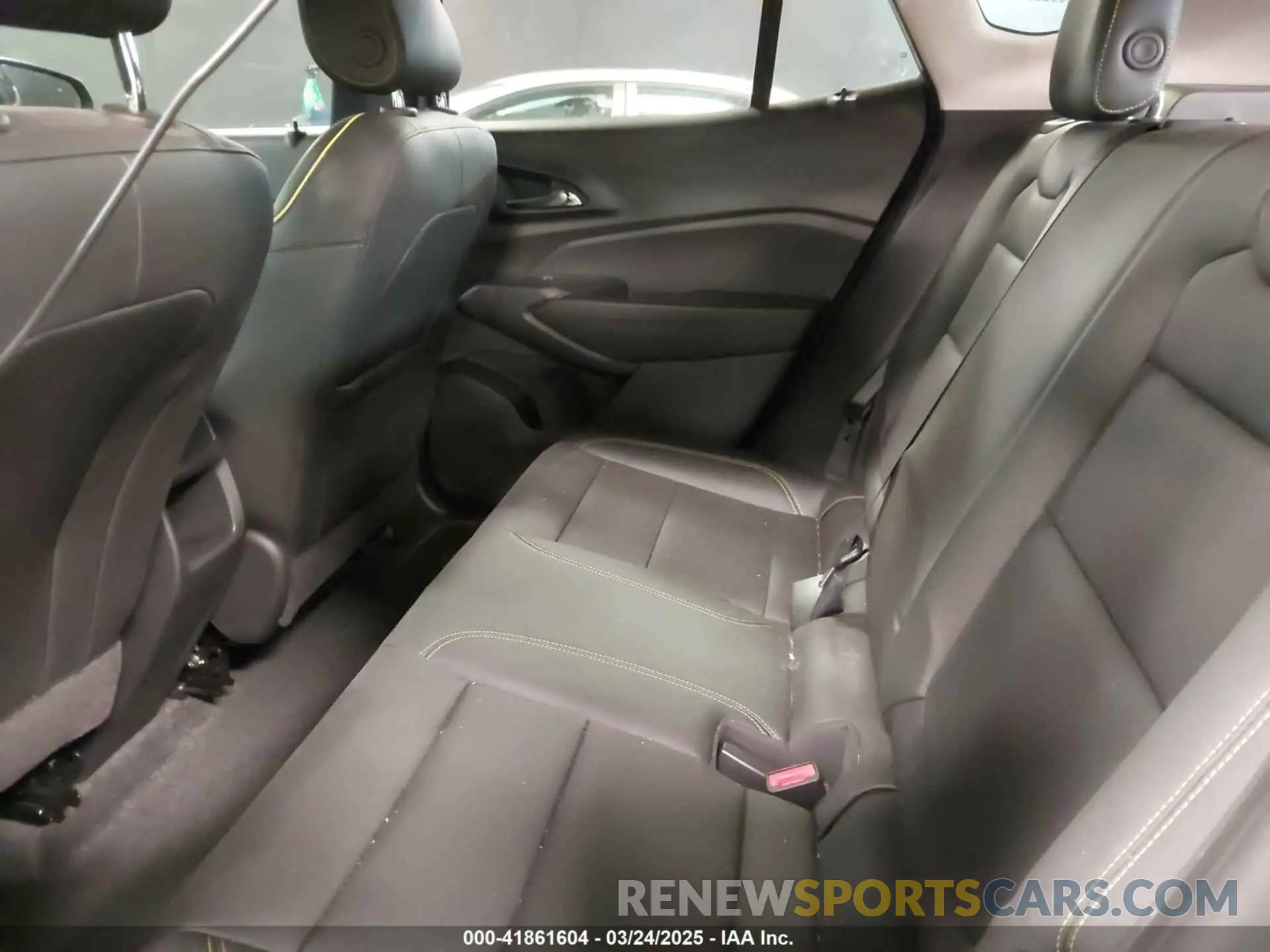8 fotografías del automóvil dañado KL77LKEP9SC102726 CHEVROLET TRAX 2025