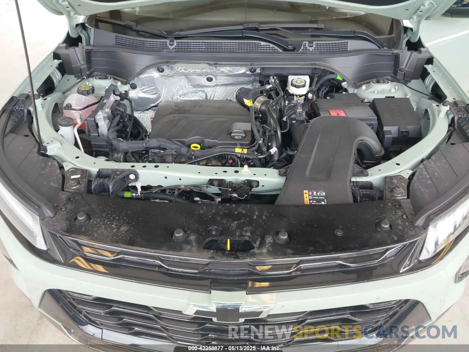 10 fotografías del automóvil dañado KL77LKEP9SC127187 CHEVROLET TRAX 2025