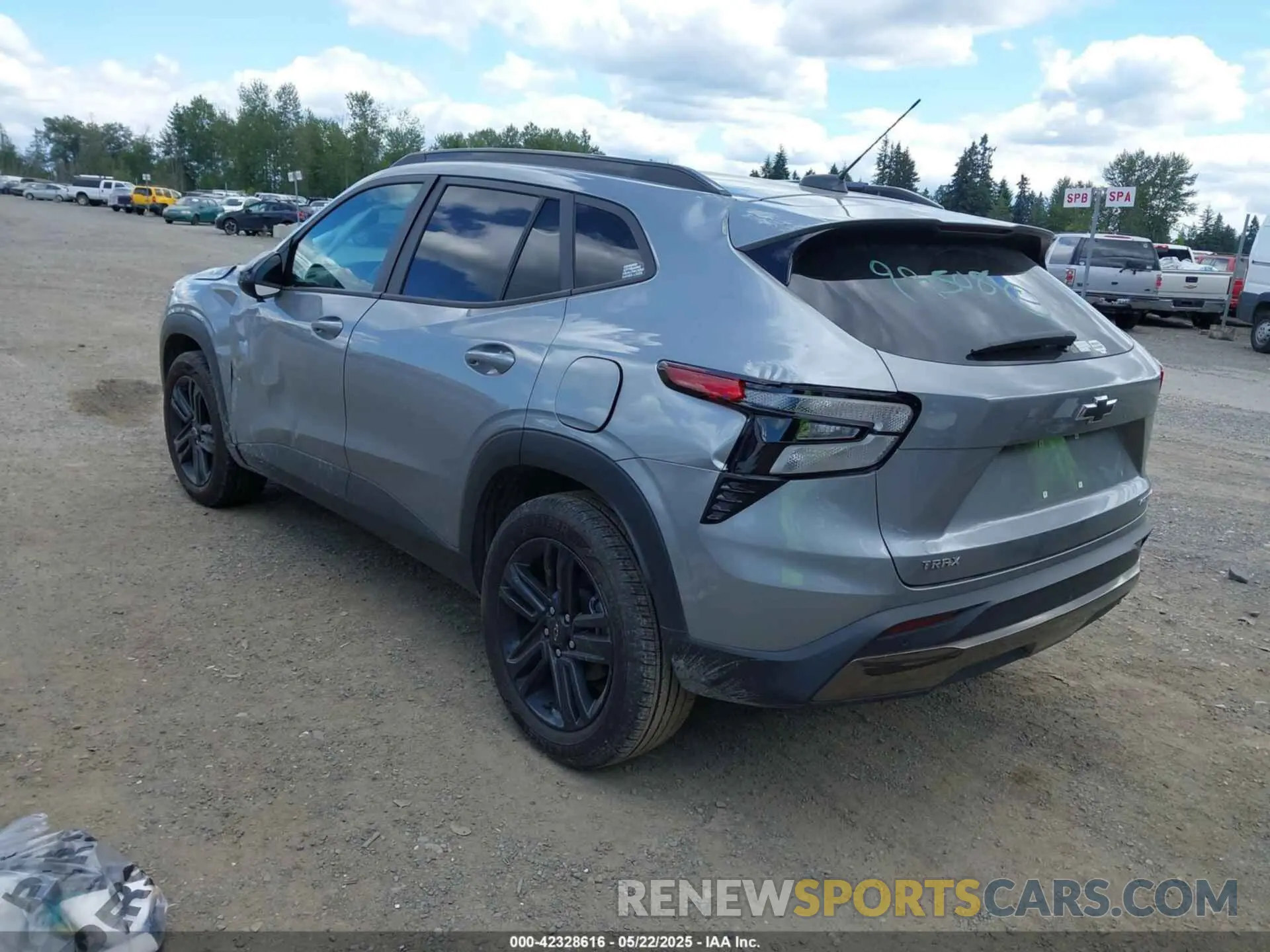 3 fotografías del automóvil dañado KL77LKEPXSC004790 CHEVROLET TRAX 2025