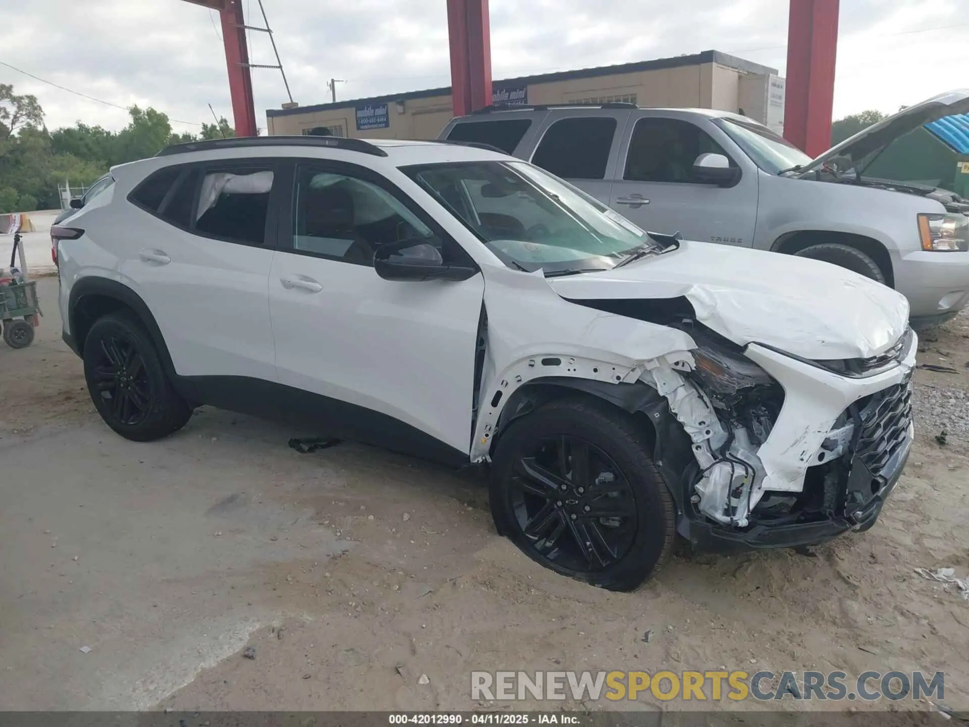 13 fotografías del automóvil dañado KL77LKEPXSC067744 CHEVROLET TRAX 2025