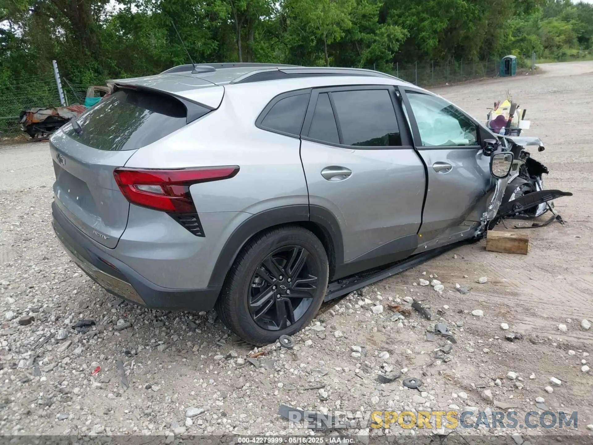 4 fotografías del automóvil dañado KL77LKEPXSC161932 CHEVROLET TRAX 2025
