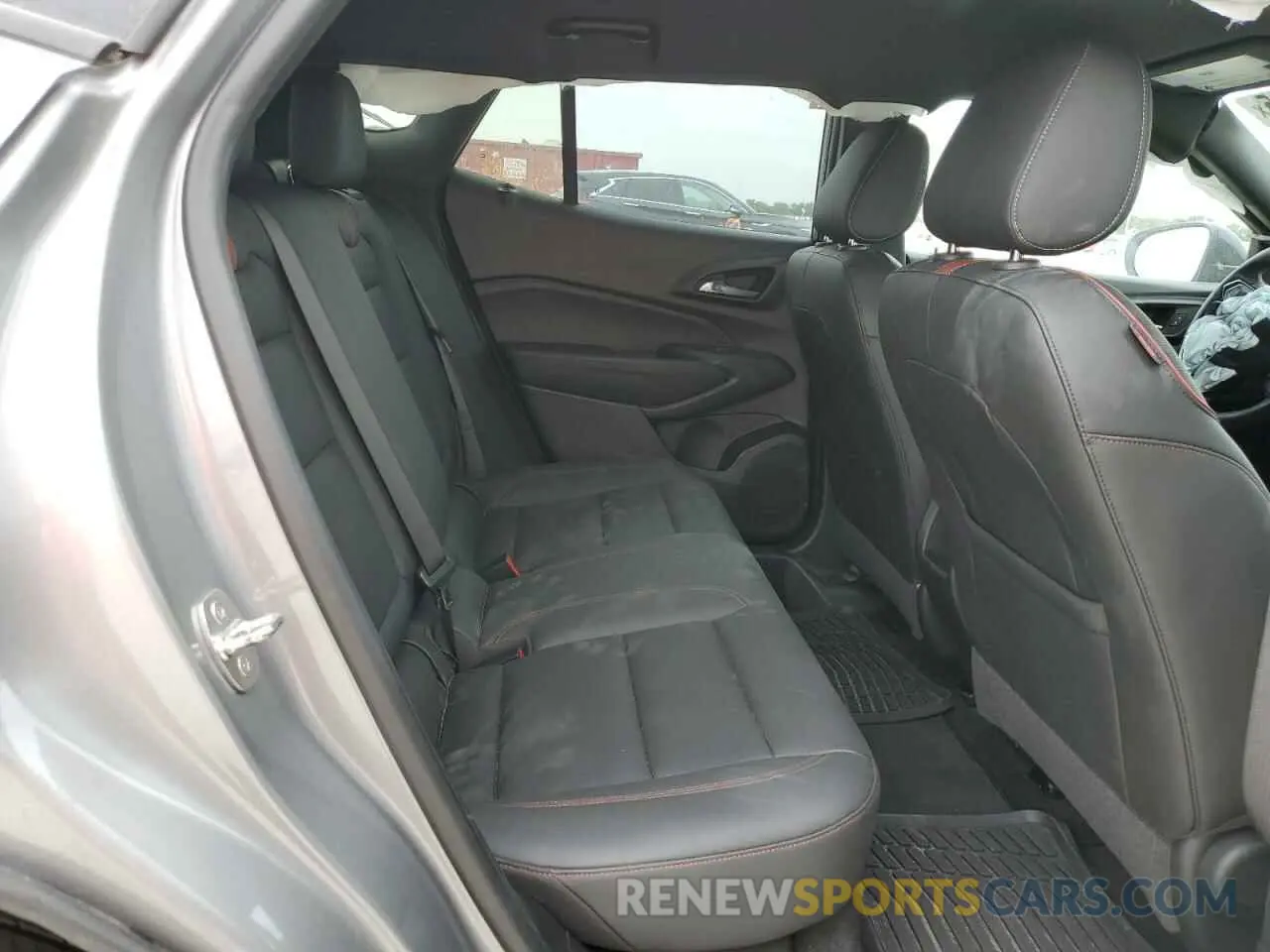 11 fotografías del automóvil dañado KL77LJE21RC008185 CHEVROLET TRAX 2RS 2024