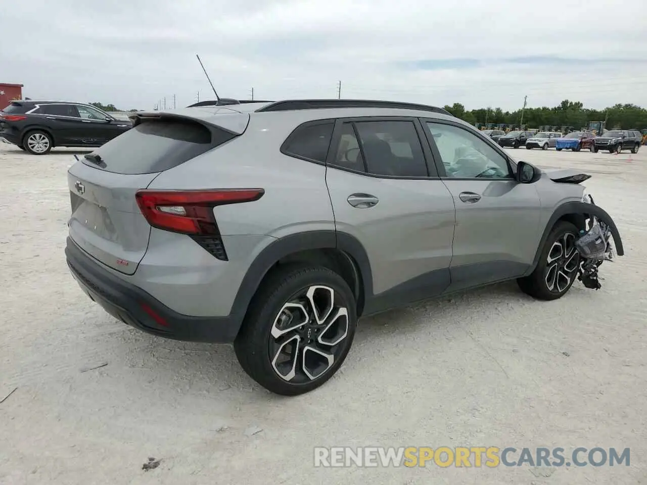 3 fotografías del automóvil dañado KL77LJE21RC008185 CHEVROLET TRAX 2RS 2024