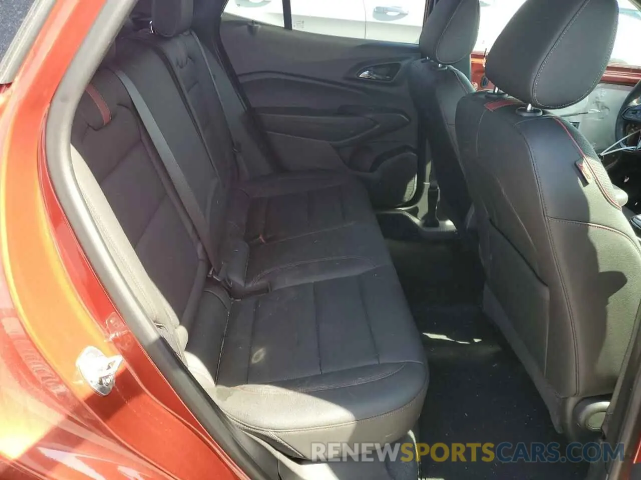 10 fotografías del automóvil dañado KL77LJE22RC226698 CHEVROLET TRAX 2RS 2024