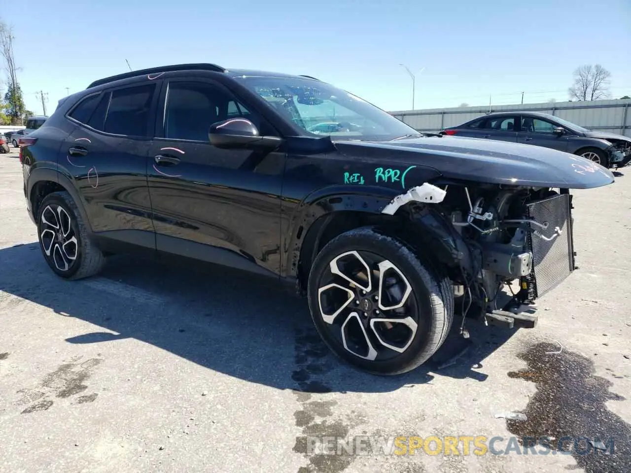 4 fotografías del automóvil dañado KL77LJE28RC022536 CHEVROLET TRAX 2RS 2024