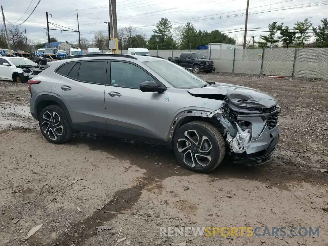 4 fotografías del automóvil dañado KL77LJE29RC080901 CHEVROLET TRAX 2RS 2024