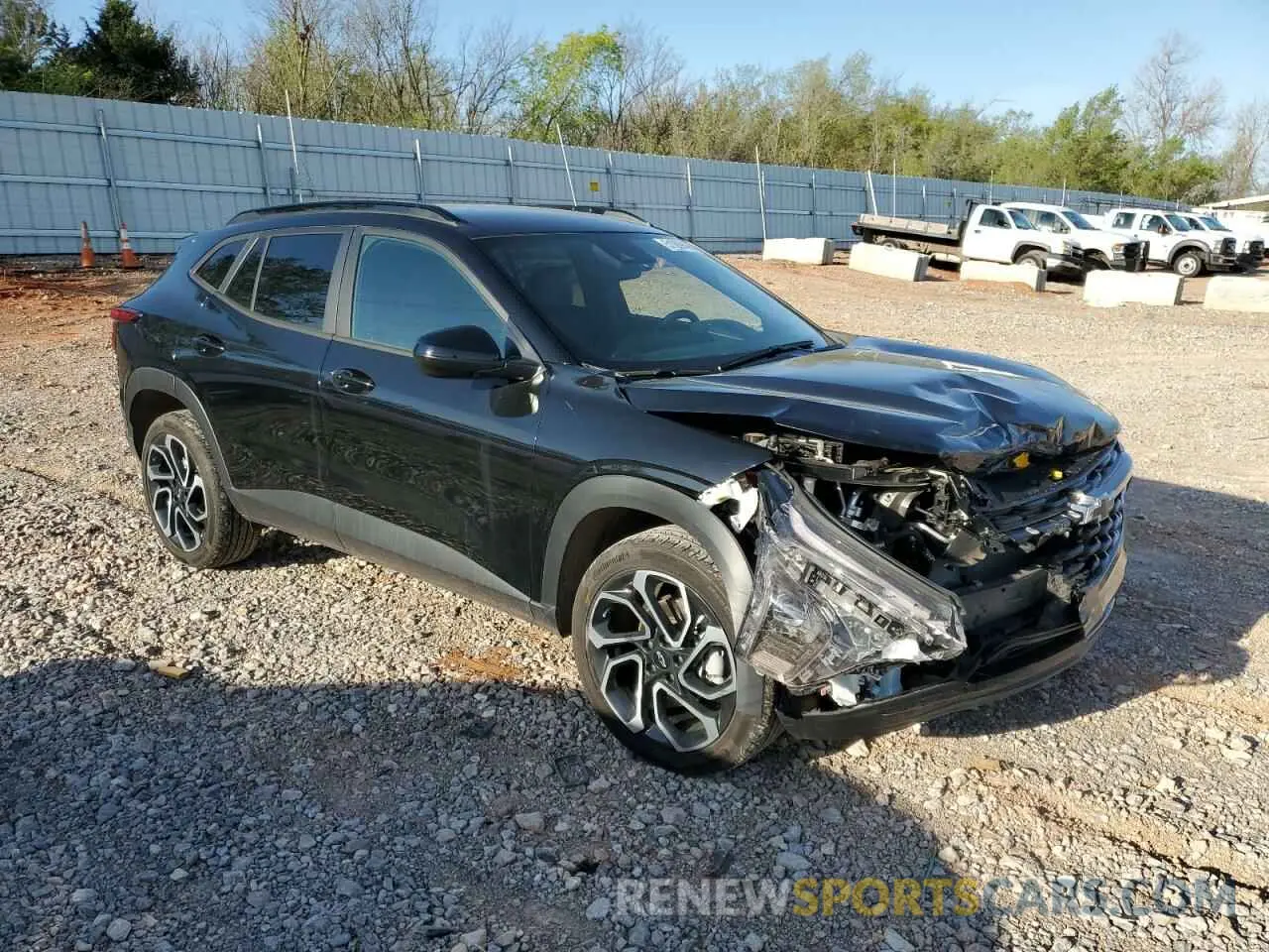 4 fotografías del automóvil dañado KL77LJE29RC165429 CHEVROLET TRAX 2RS 2024