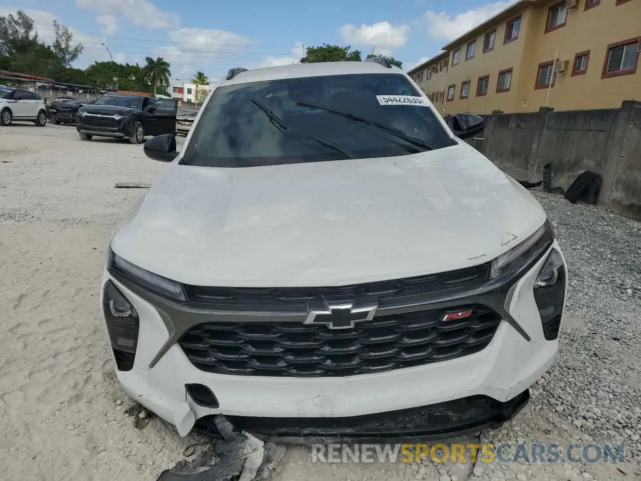 5 fotografías del automóvil dañado KL77LJEP0SC053958 CHEVROLET TRAX 2RS 2025