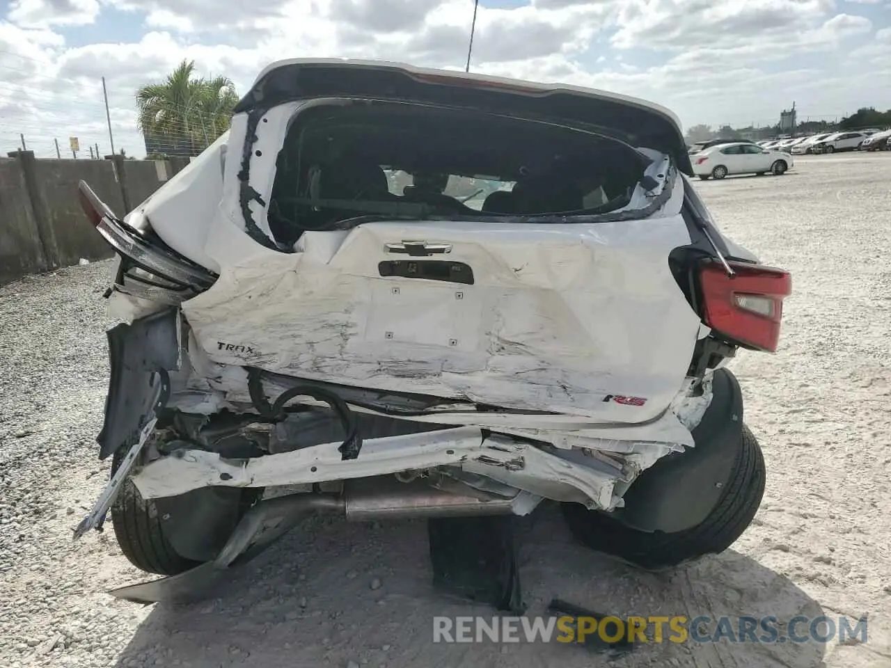 6 fotografías del automóvil dañado KL77LJEP0SC053958 CHEVROLET TRAX 2RS 2025