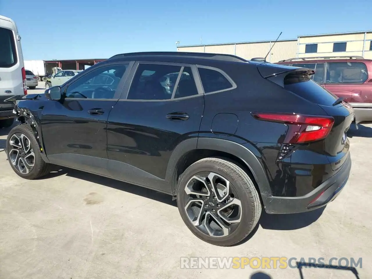 2 fotografías del automóvil dañado KL77LJEP2SC158386 CHEVROLET TRAX 2RS 2025